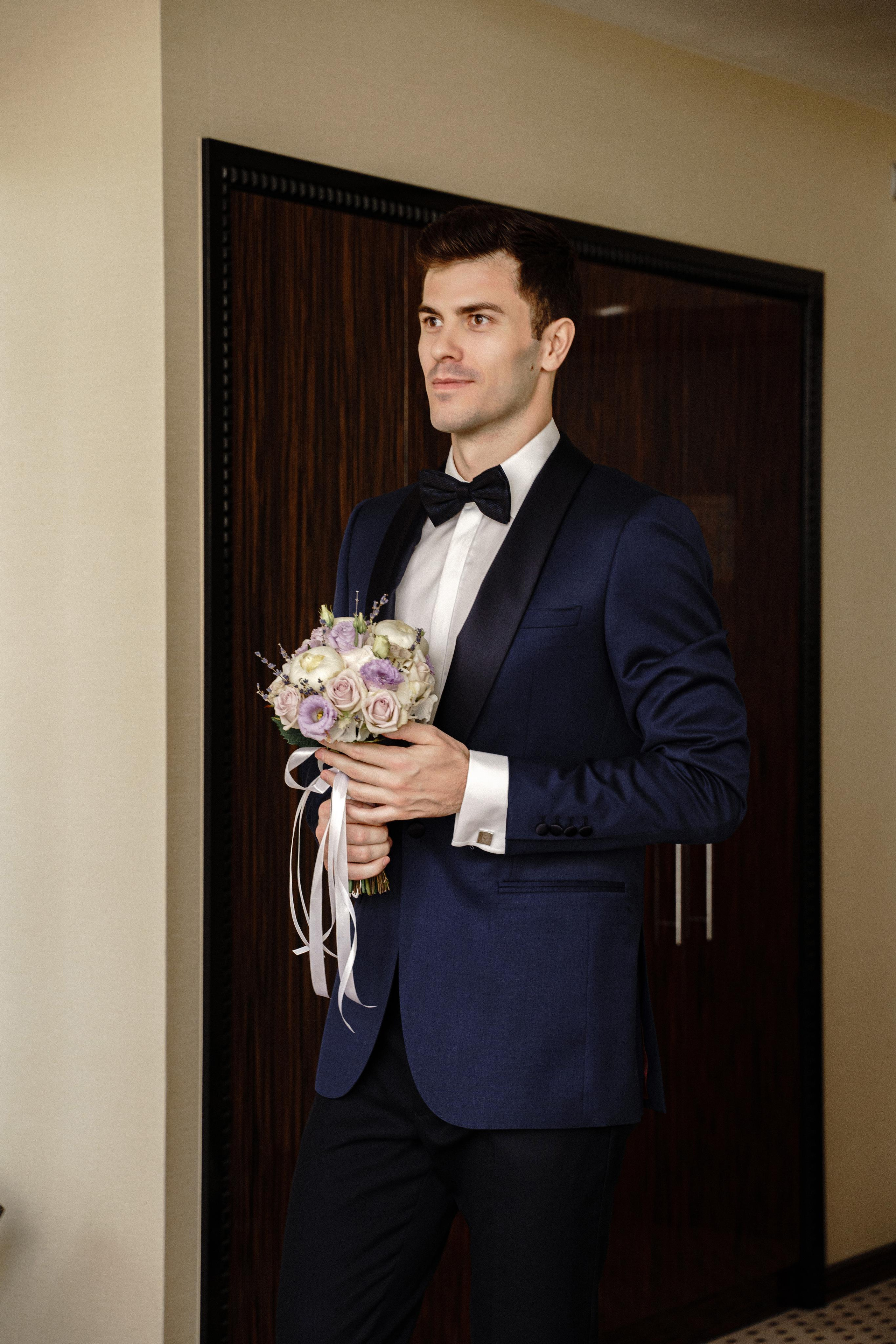 Свадебная фотосессия в отеле Crowne Plaza Moscow — World Trade Centre