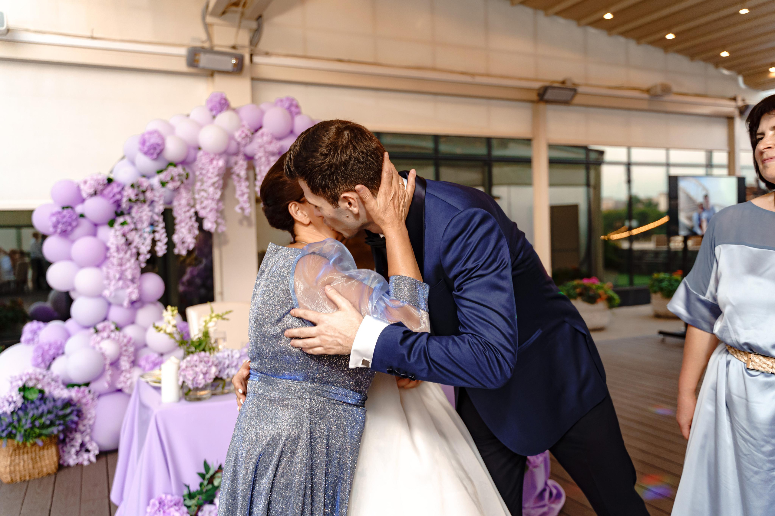 Свадебная фотосессия в отеле Crowne Plaza Moscow — World Trade Centre