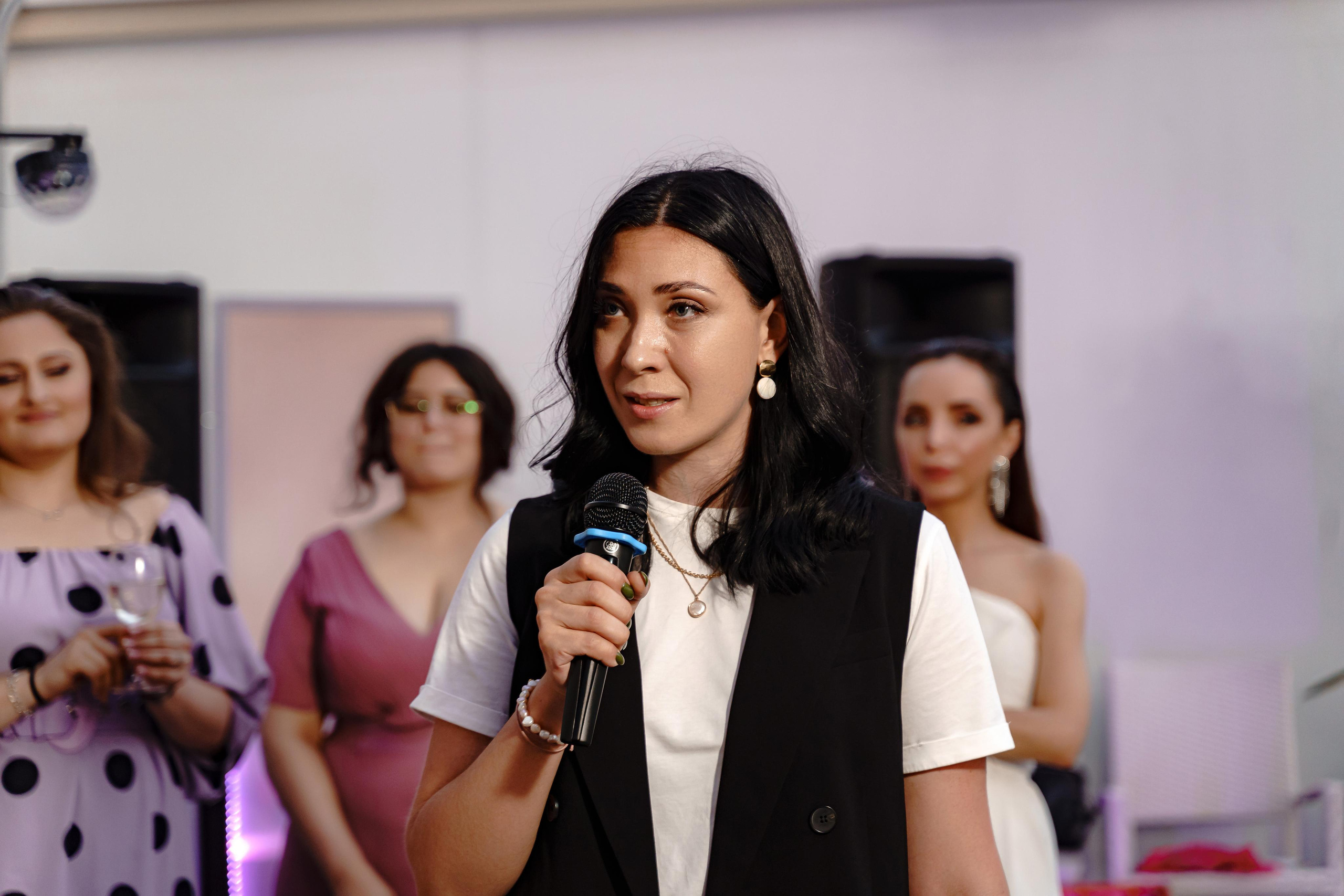 Свадебная фотосессия в отеле Crowne Plaza Moscow — World Trade Centre