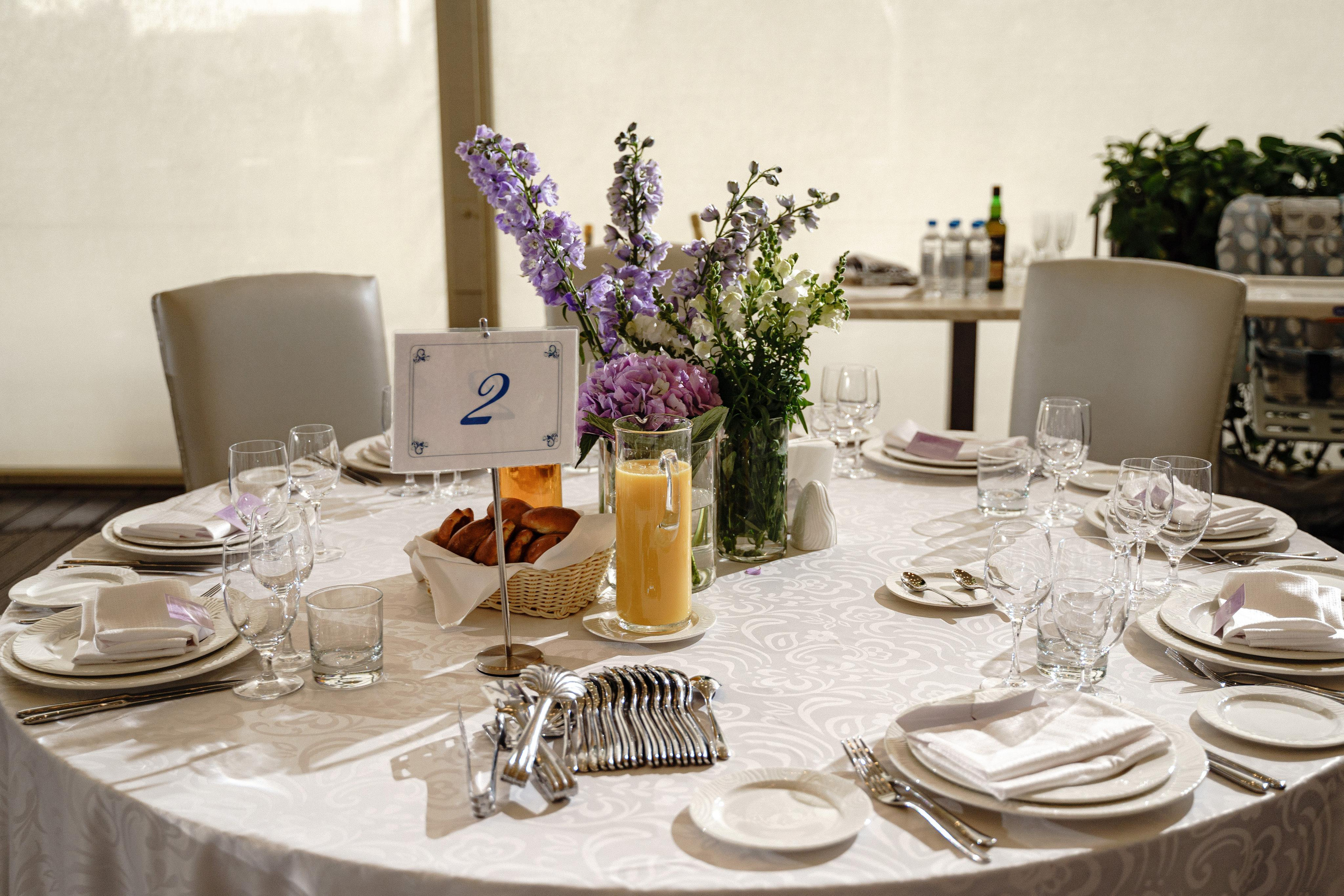 Свадебная фотосессия в отеле Crowne Plaza Moscow — World Trade Centre