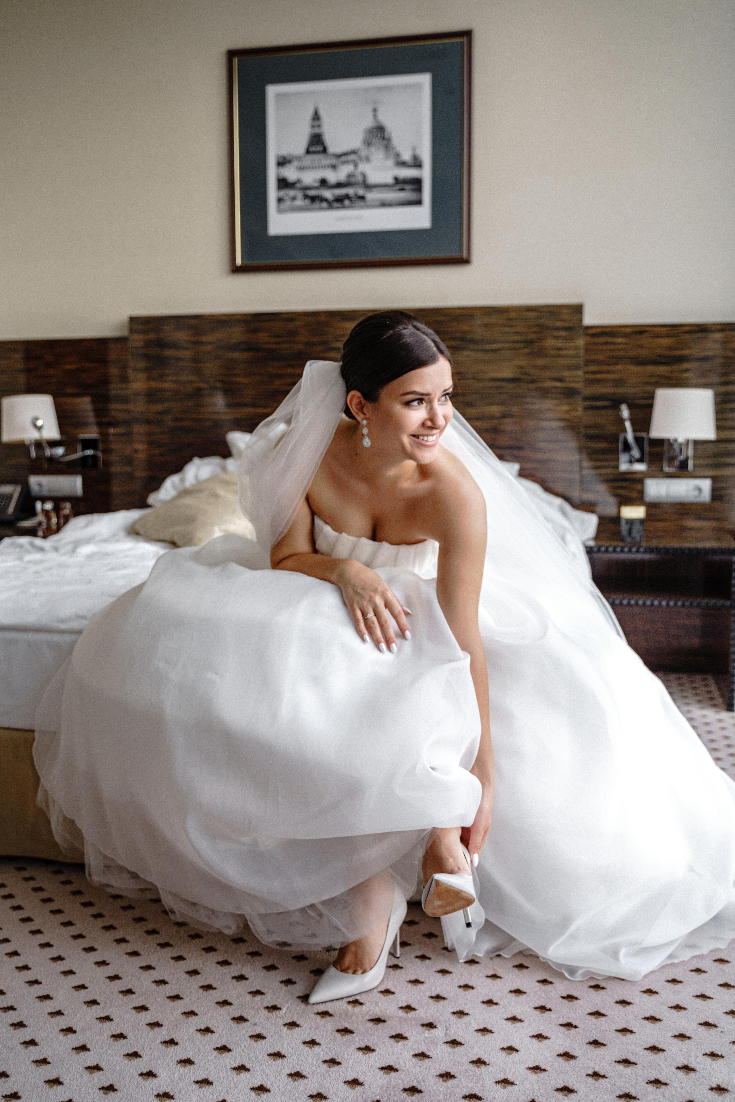 Свадебная фотосессия в отеле Crowne Plaza Moscow — World Trade Centre