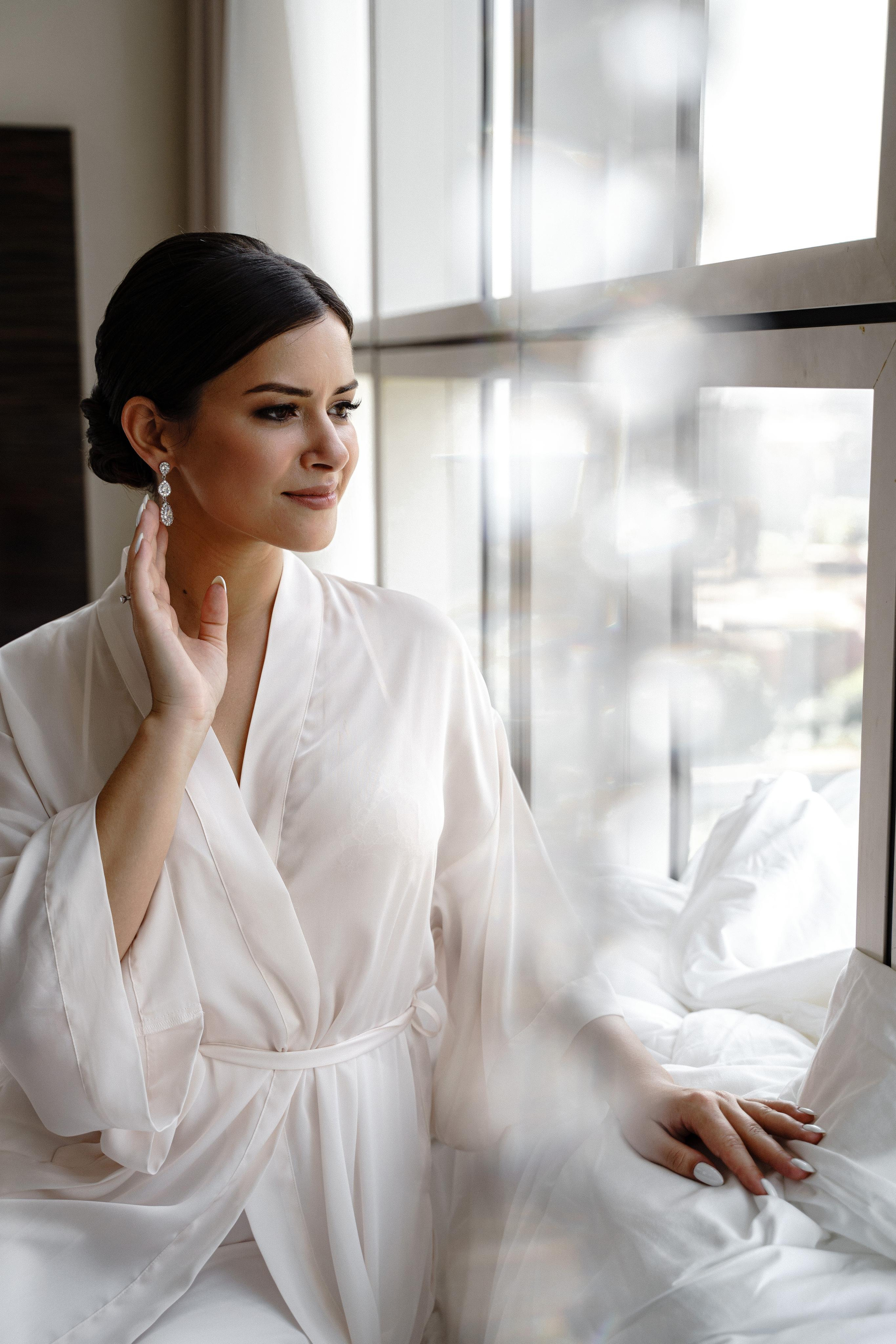 Свадебная фотосессия в отеле Crowne Plaza Moscow — World Trade Centre