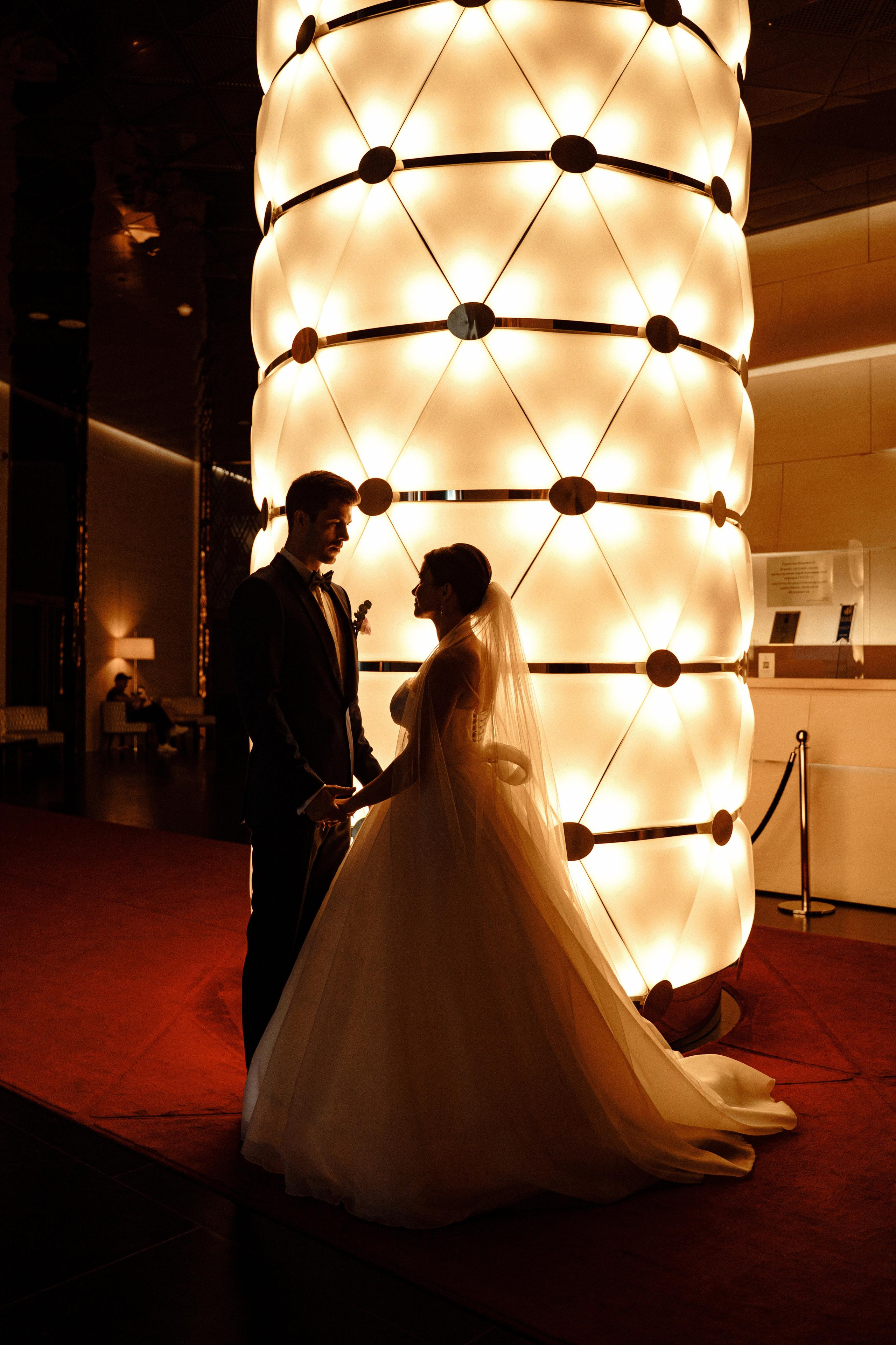 Свадебная фотосессия в отеле Crowne Plaza Moscow — World Trade Centre