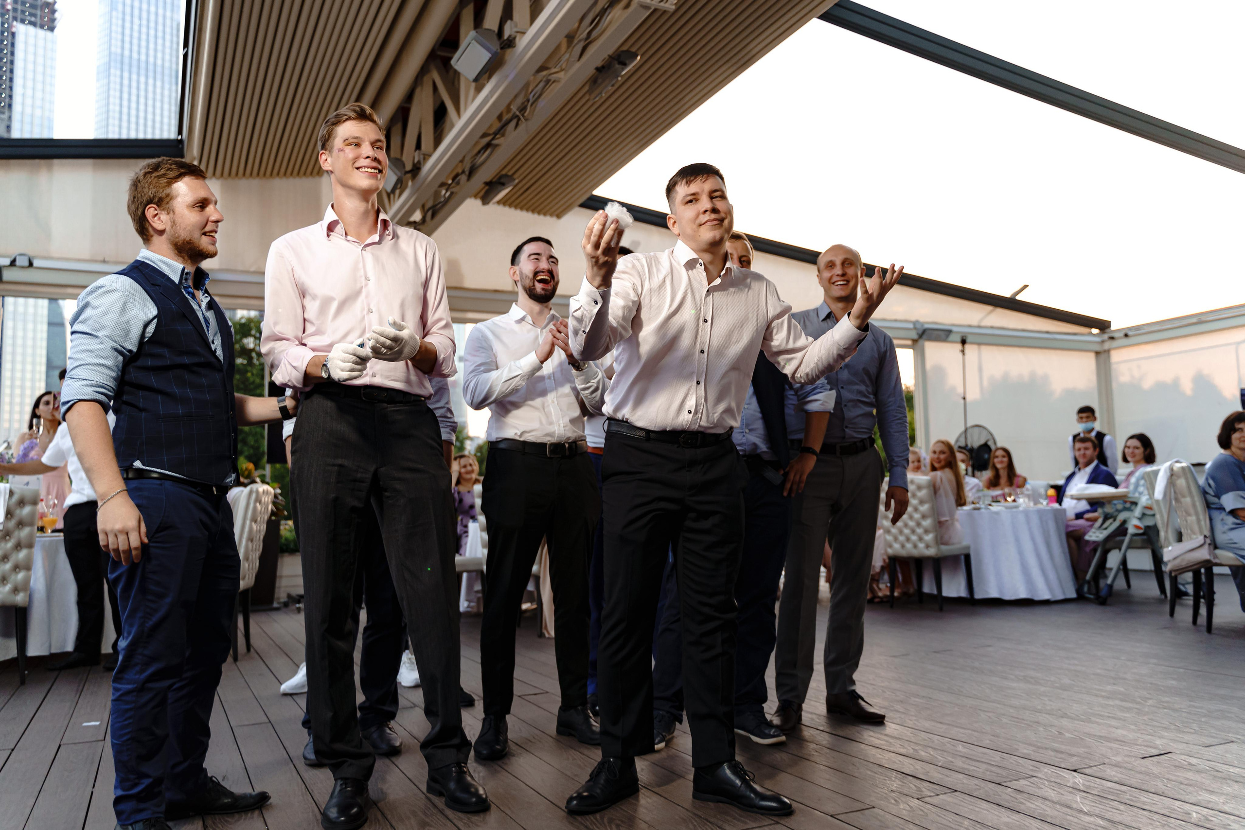 Свадебная фотосессия в отеле Crowne Plaza Moscow — World Trade Centre