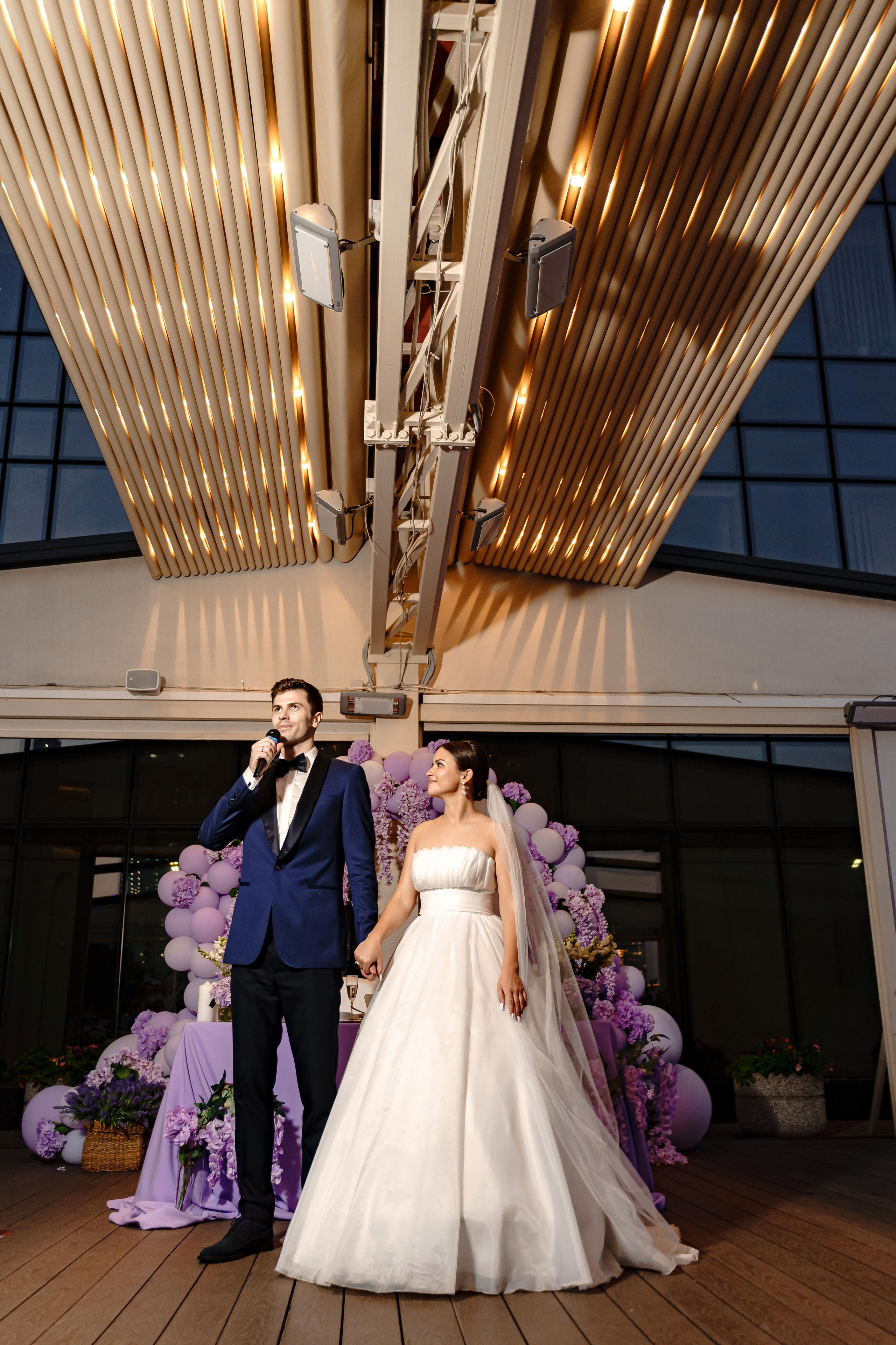 Свадебная фотосессия в отеле Crowne Plaza Moscow — World Trade Centre