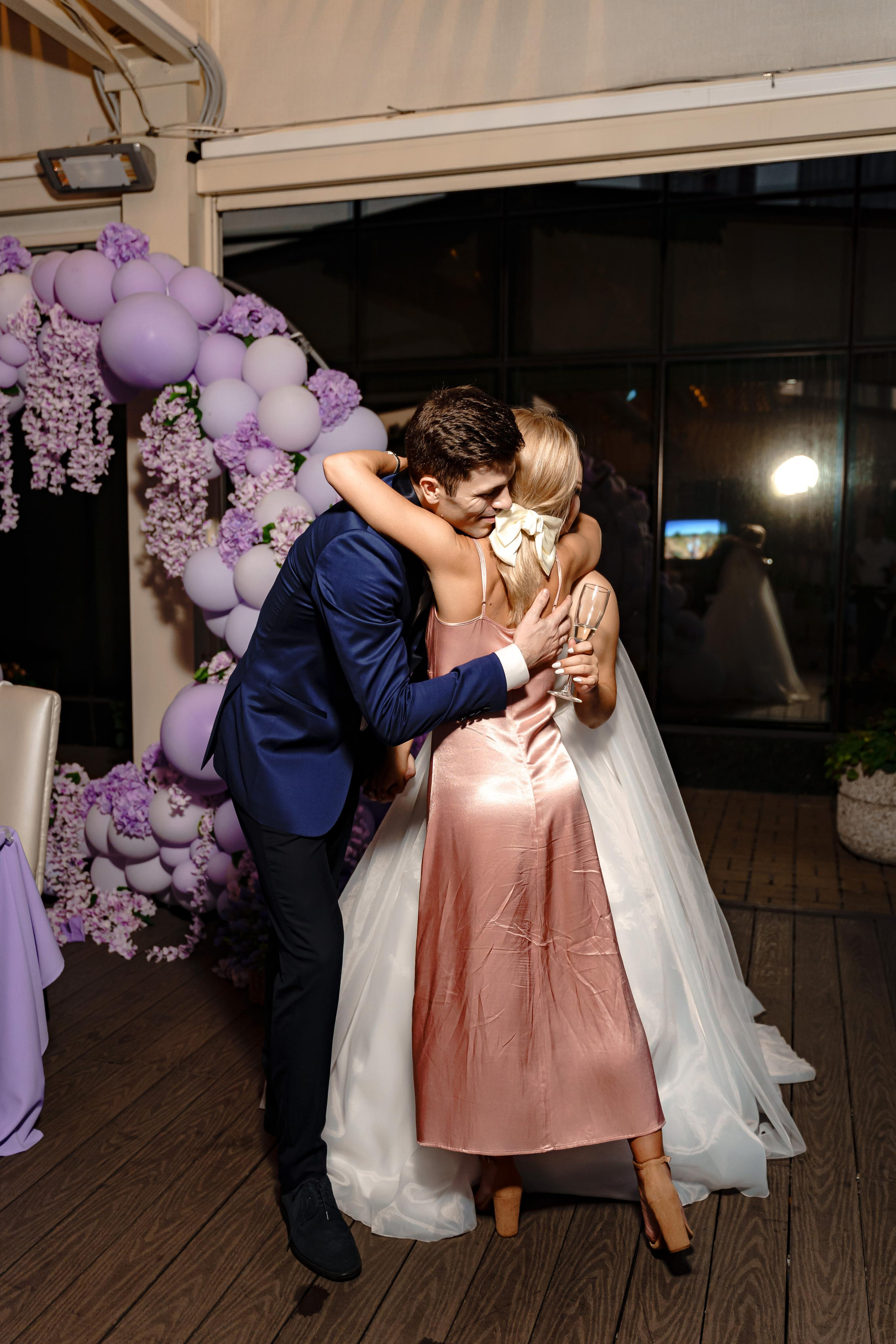 Свадебная фотосессия в отеле Crowne Plaza Moscow — World Trade Centre