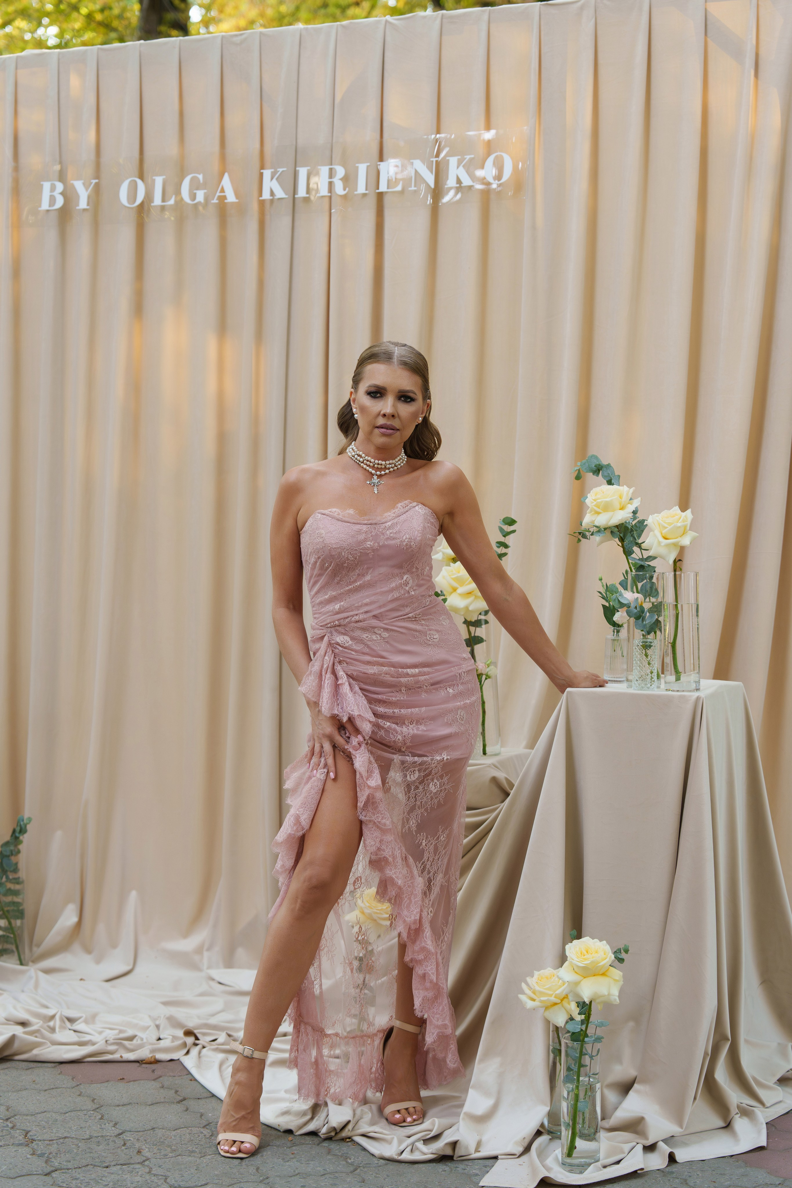 BY OLGA KIRIENKO. Свадебный и репортажный фотограф Элина Козырьянова