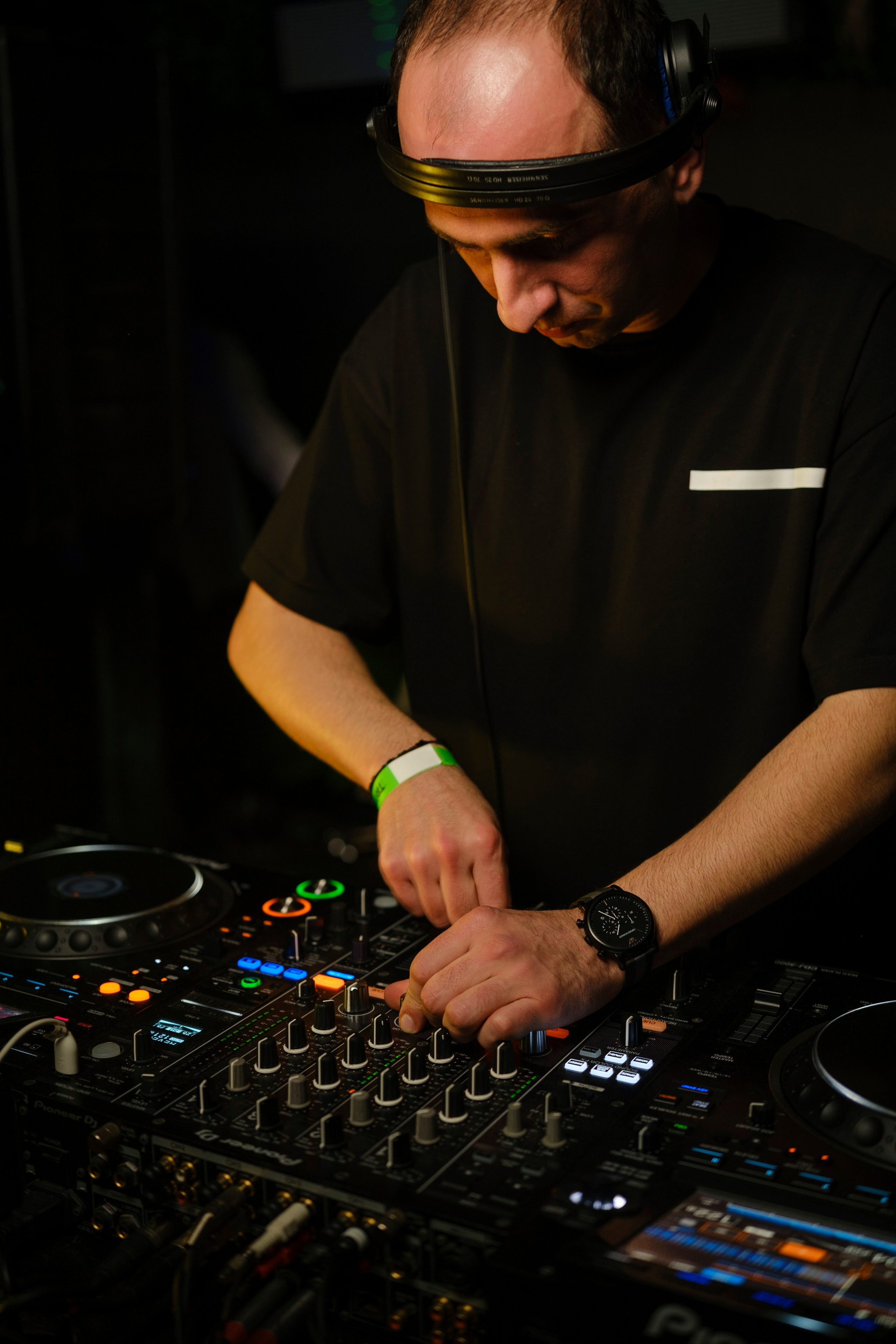 Embargo 2/03. Главная