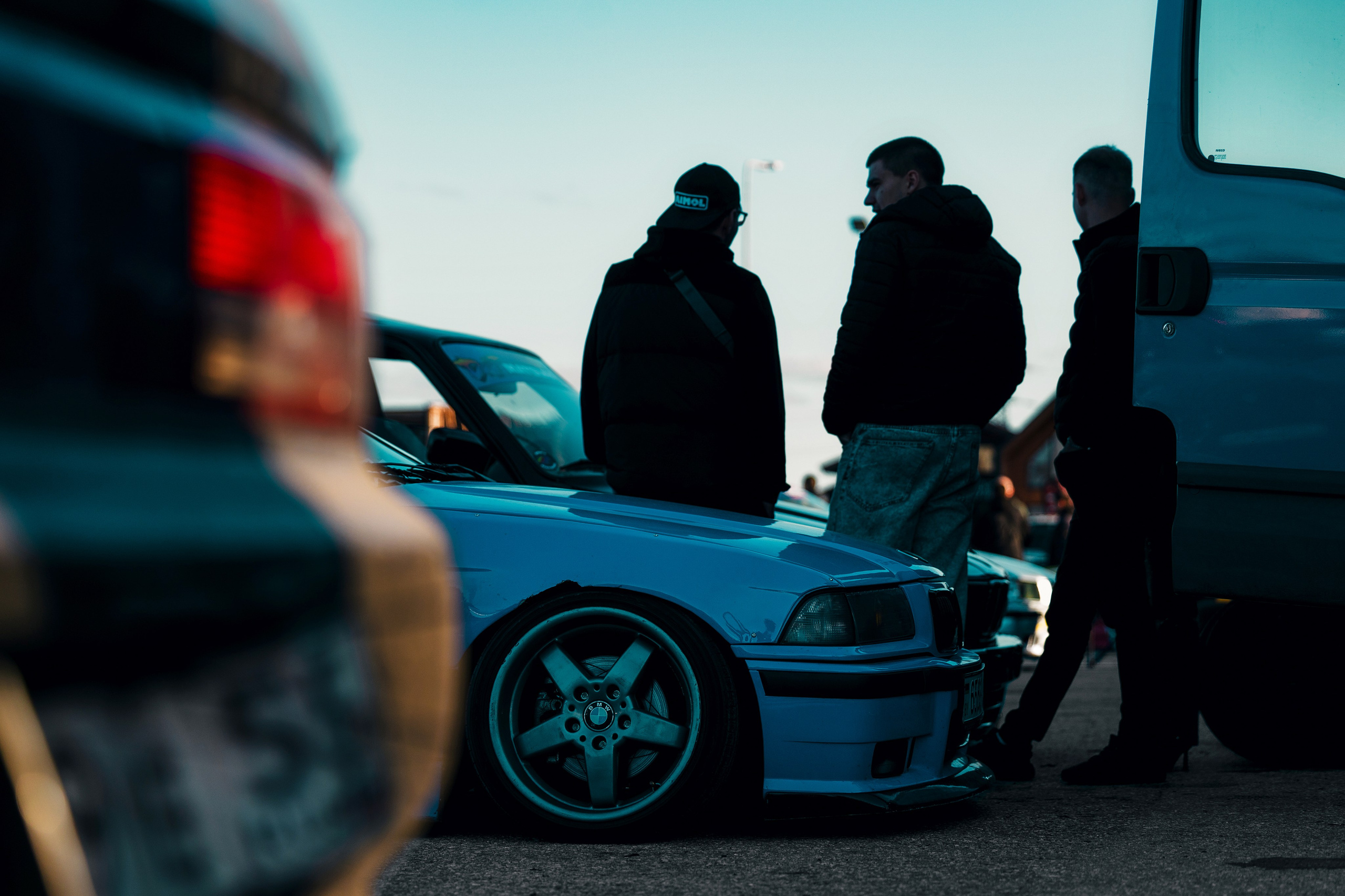 Фотографии закрытия сезона 2025 VibeSide — дрифт и автошоу у МЕГА Дыбенко, Санкт-Петербург