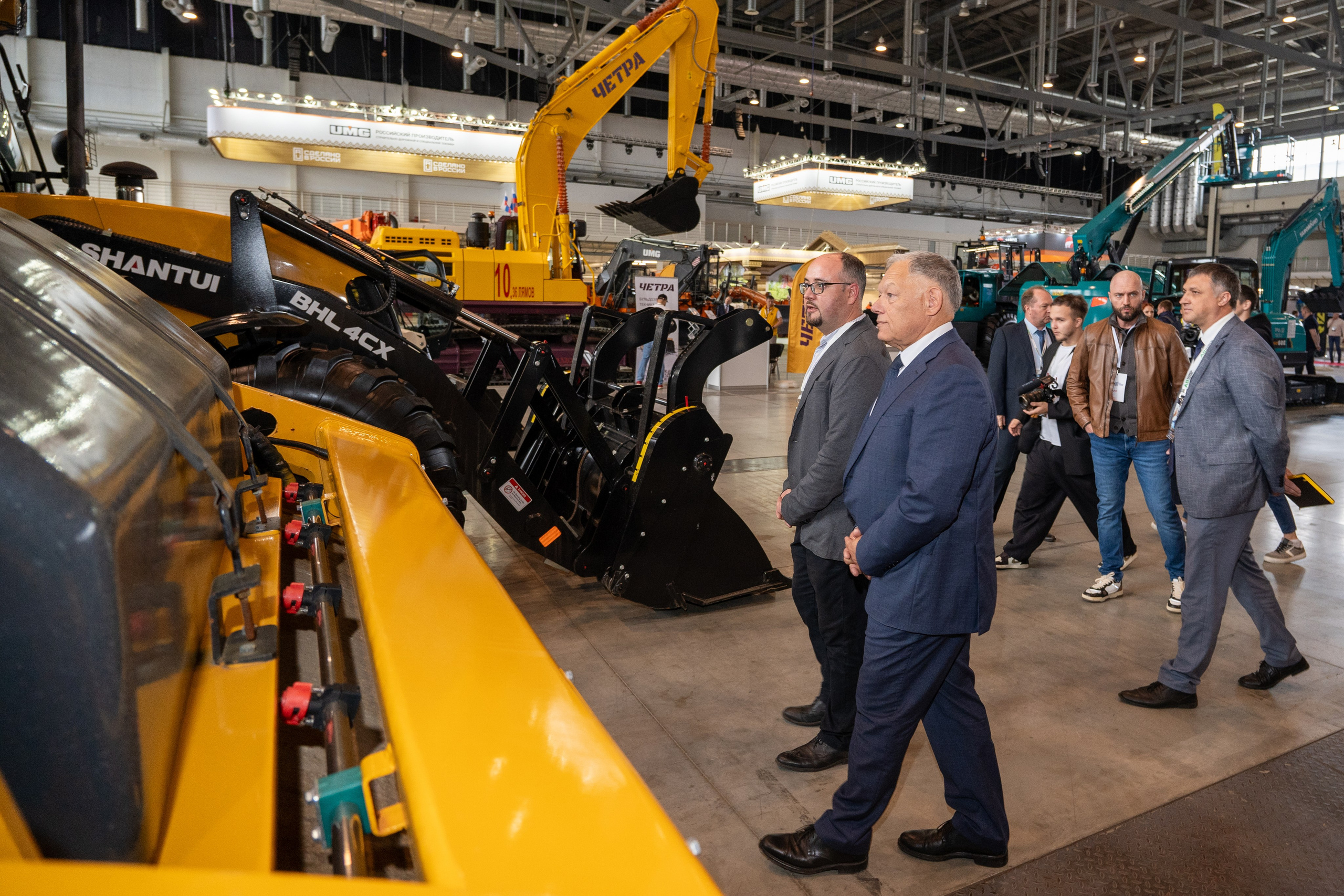 А8 Машины России 2025: Международная выставка специальной и коммерческой техники. Фотограф в Екатеринбурге Юрий Кутаев