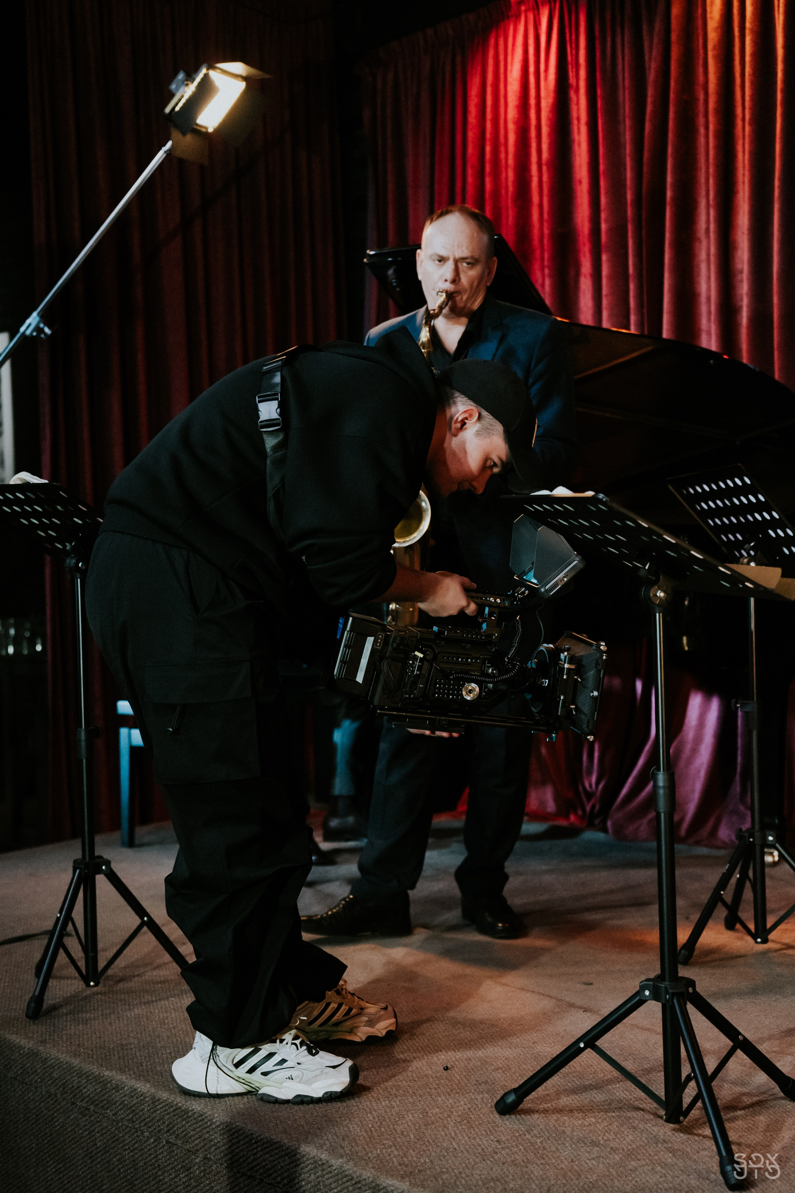 Видеопродакшн BACKED ROLL