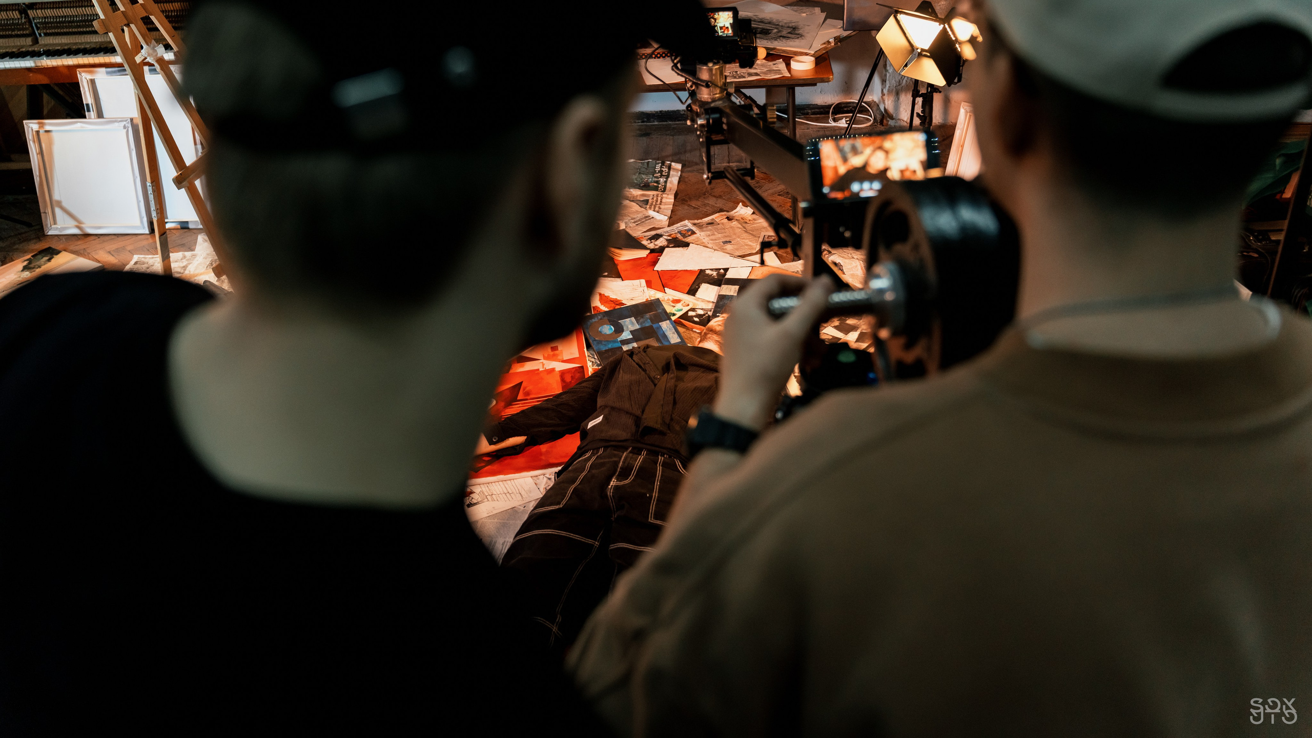 BAKED ROLL x Grad! ent