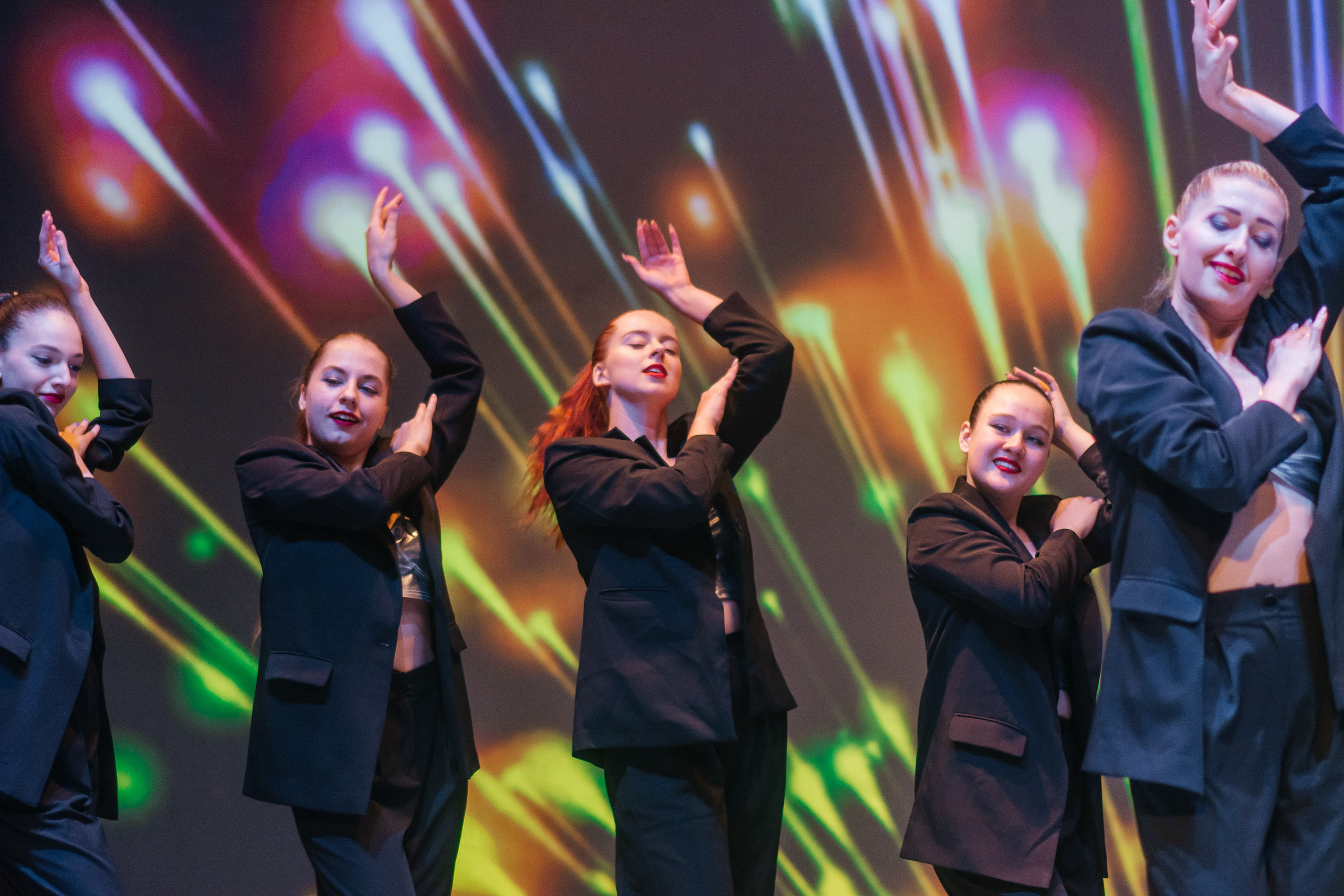 Танцы. Фотограф Елена Рогашкова