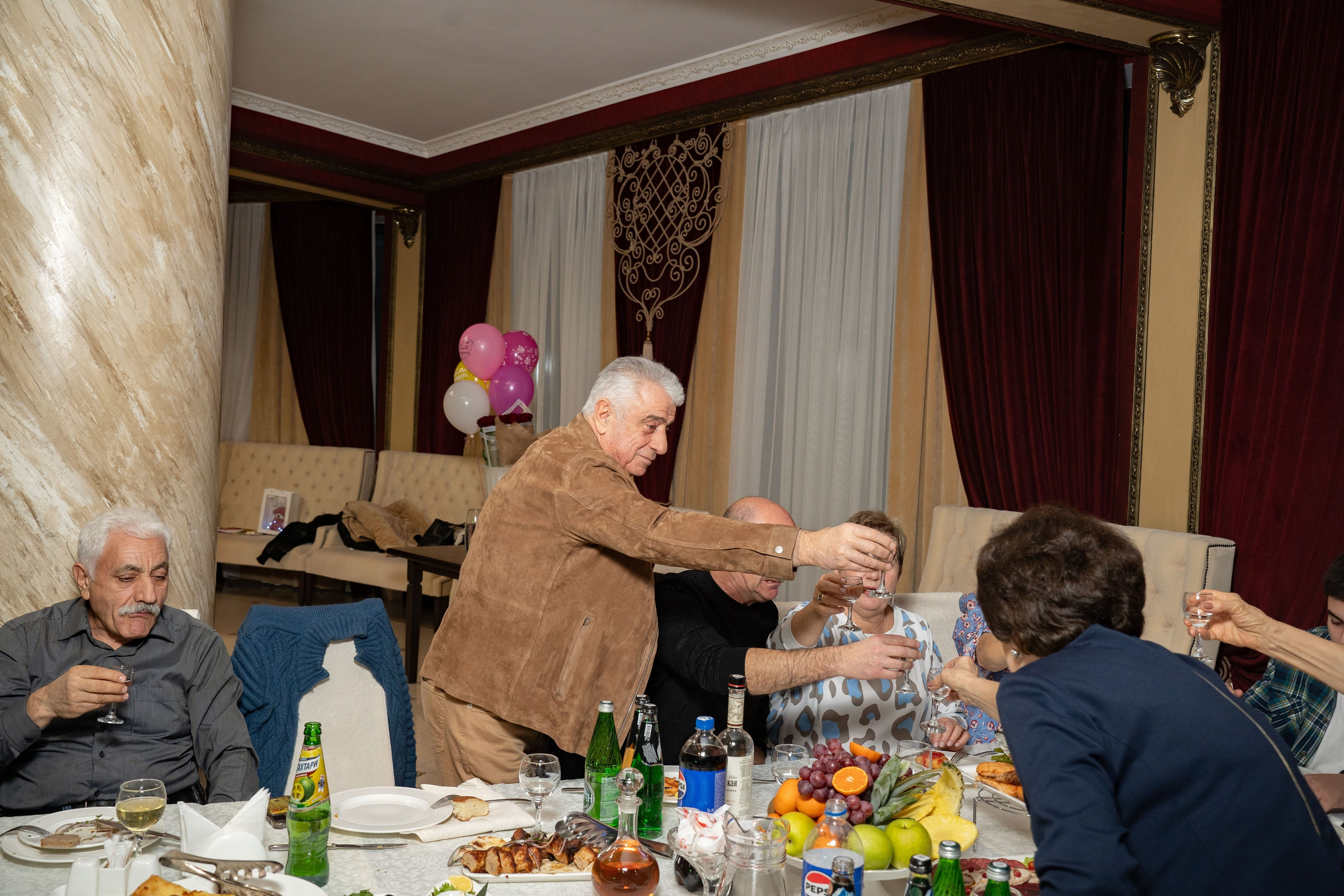 ДНИ РОЖДЕНИЯ. Свадебный, семейный, фэшн фотограф, школьный фотограф в Сочи