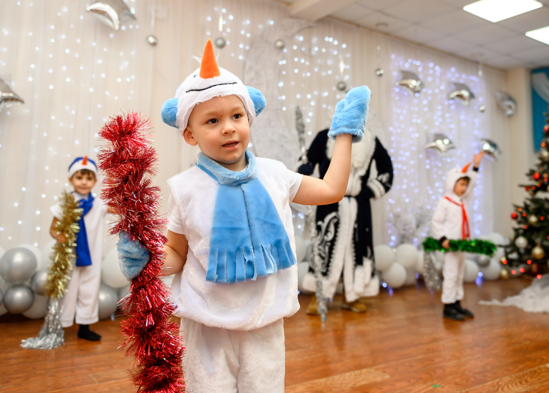 Елка 2025 садик Адлер. Свадебный и семейный фотограф София Невская