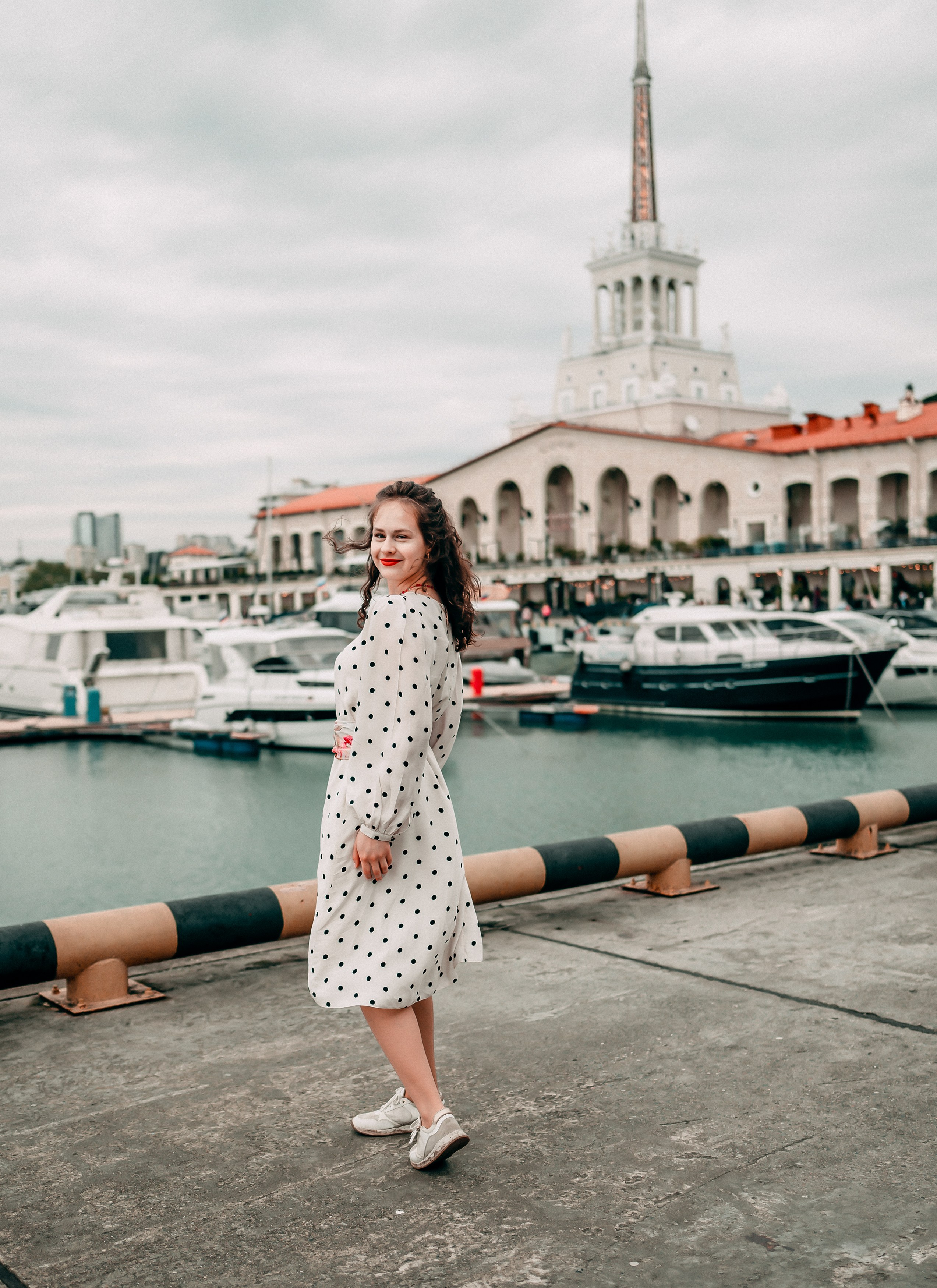 Сливовый сад, морпорт, пляж Ривьера. Свадебный и семейный фотограф София Невская
