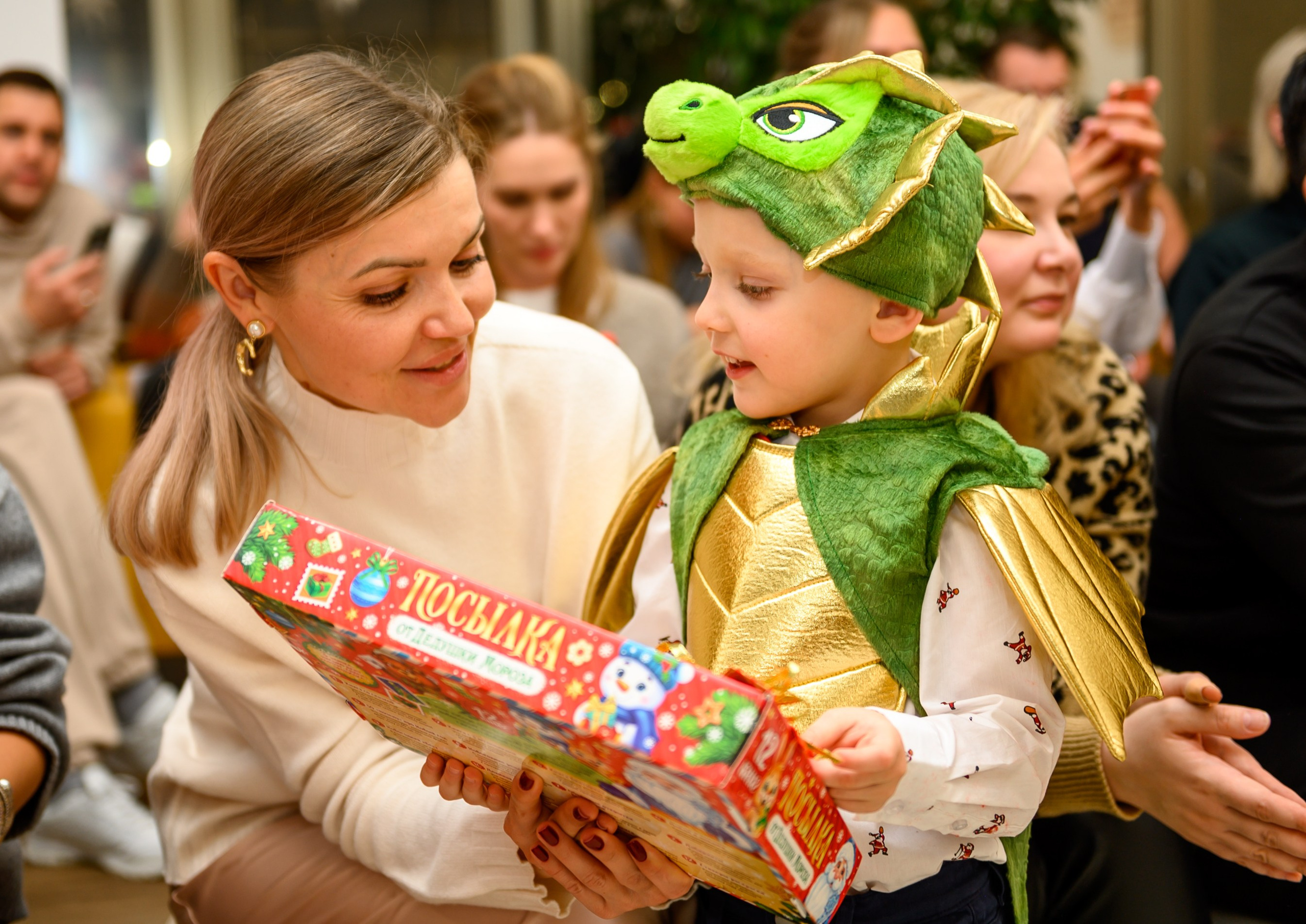 Елка 2025 садик Мантера. Свадебный и семейный фотограф София Невская