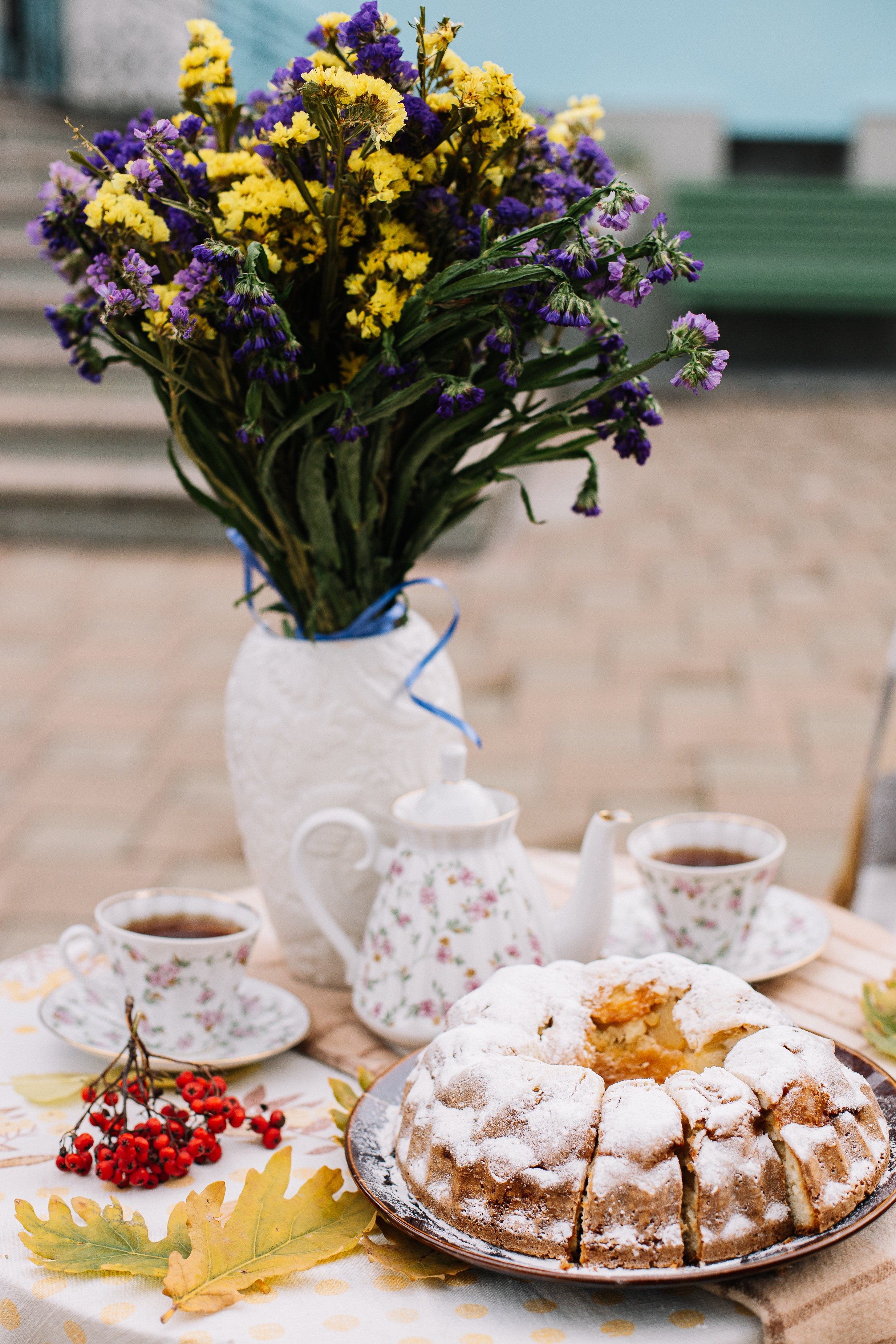 Покров в храме Иоанна Предтечи. Семейный фотограф Трусова Евгения в Екатеринбурге