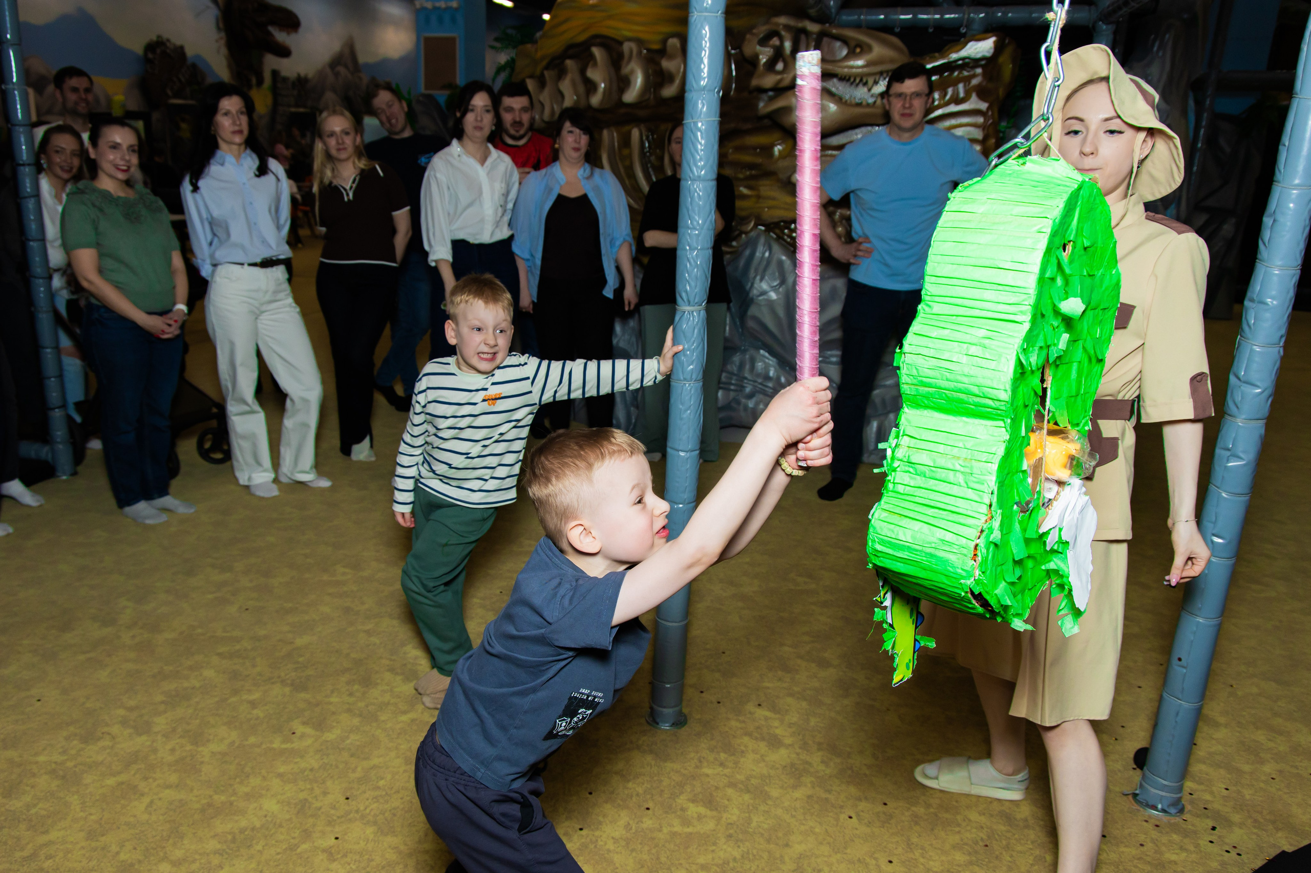 Александр 21/03 Парк Фантазия. Виктория Литвинова репортажный фотограф Москва