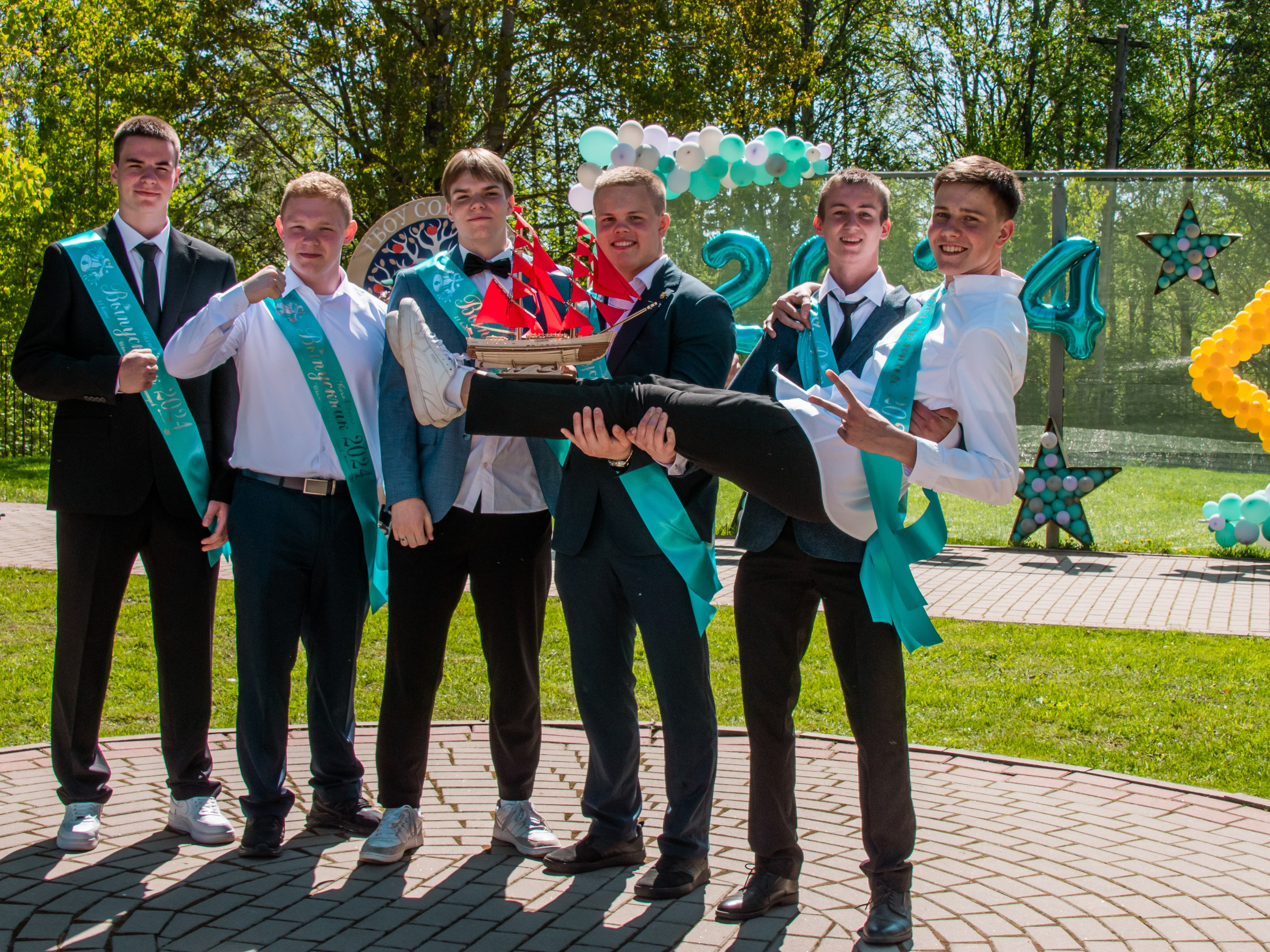 Съемка последнего звонка. Фотограф в Санкт-Петербурге Ксения Яковчук