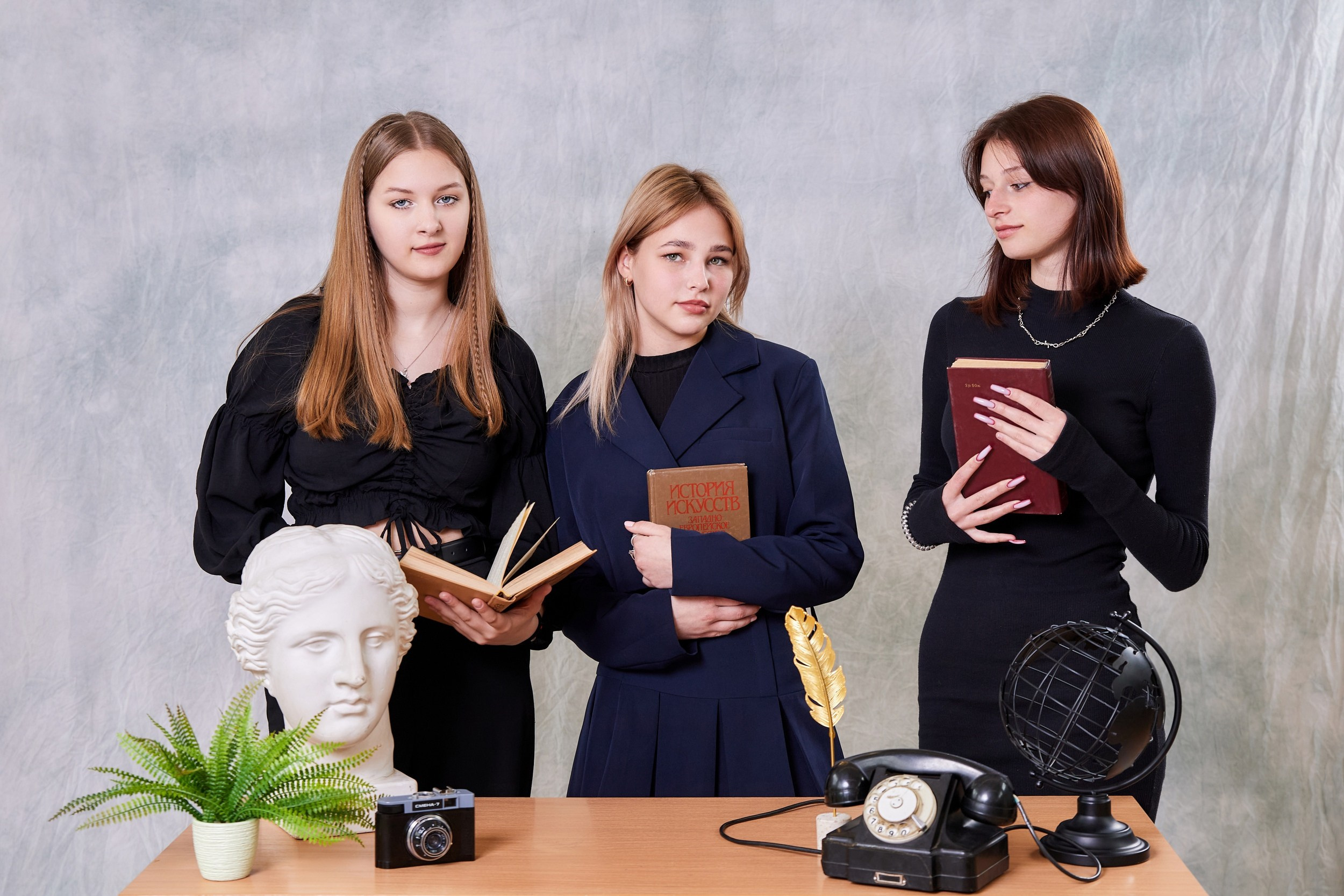 ШКОЛА. ФОН. Фотограф Татаринов Андрей (Донецк / Макеевка)