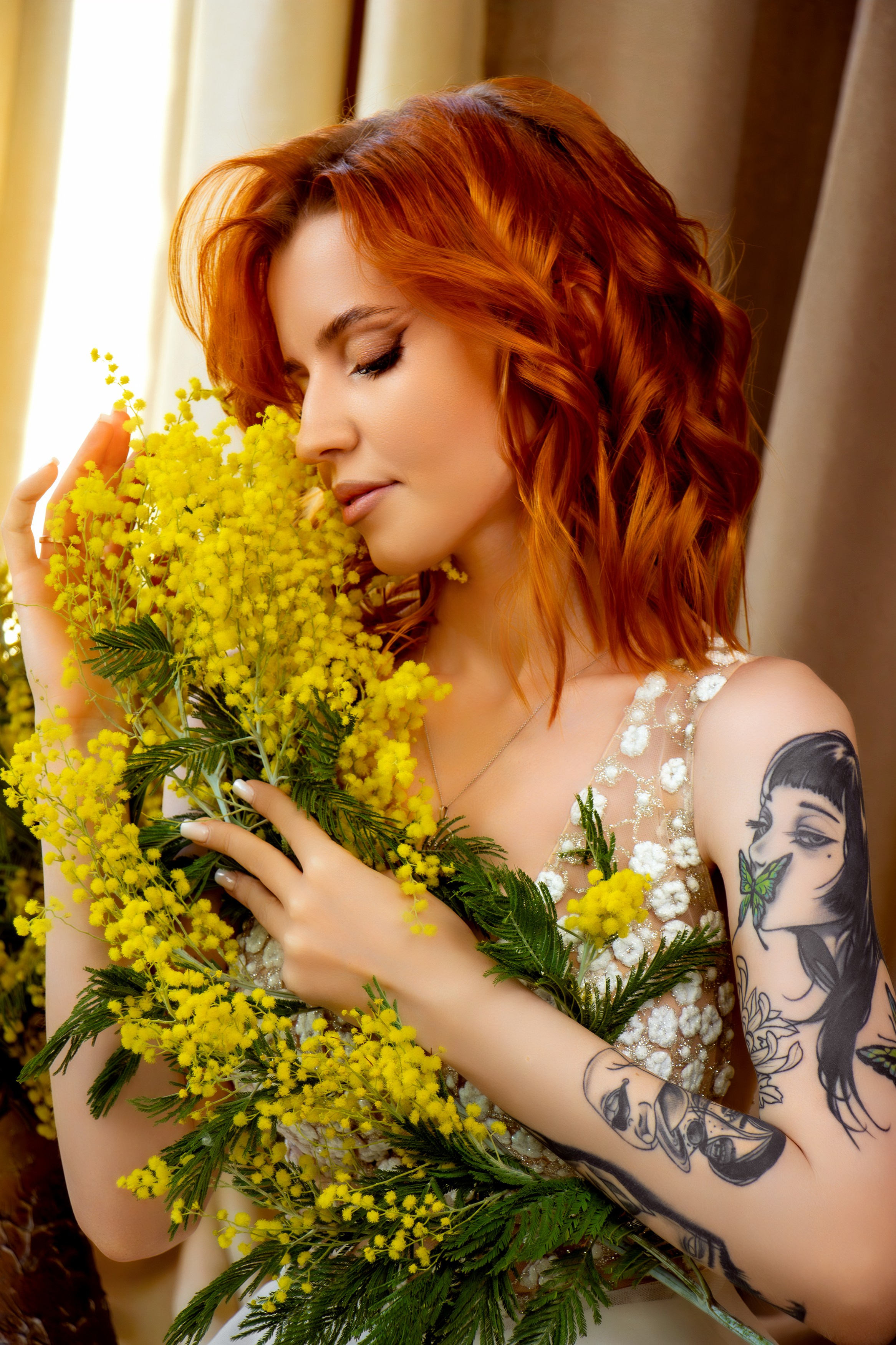 Анна в мимозе. Фотограф Татьяна Матрос