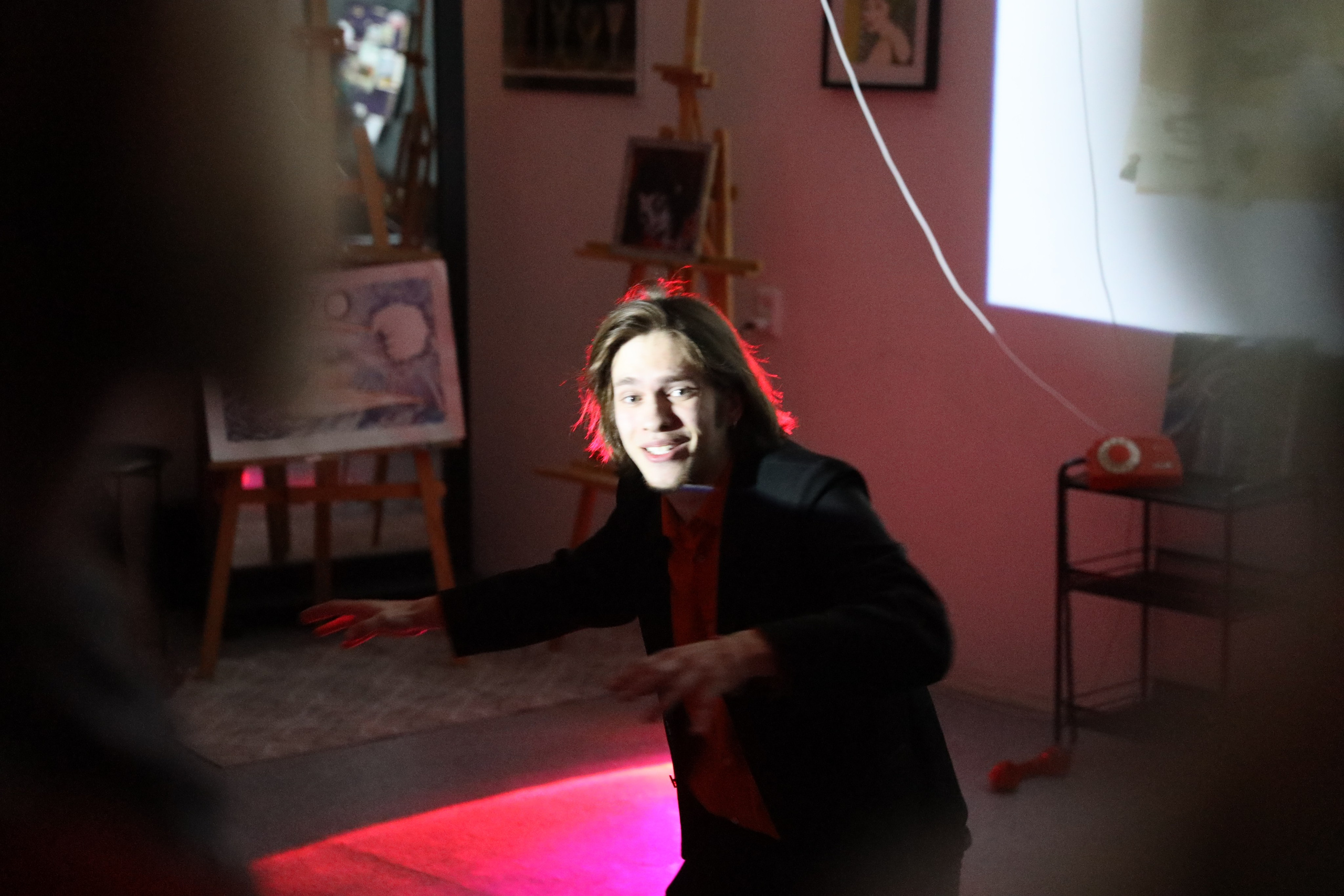 Выставка-перформанс. Творческое пространство в Санкт-Петербурге