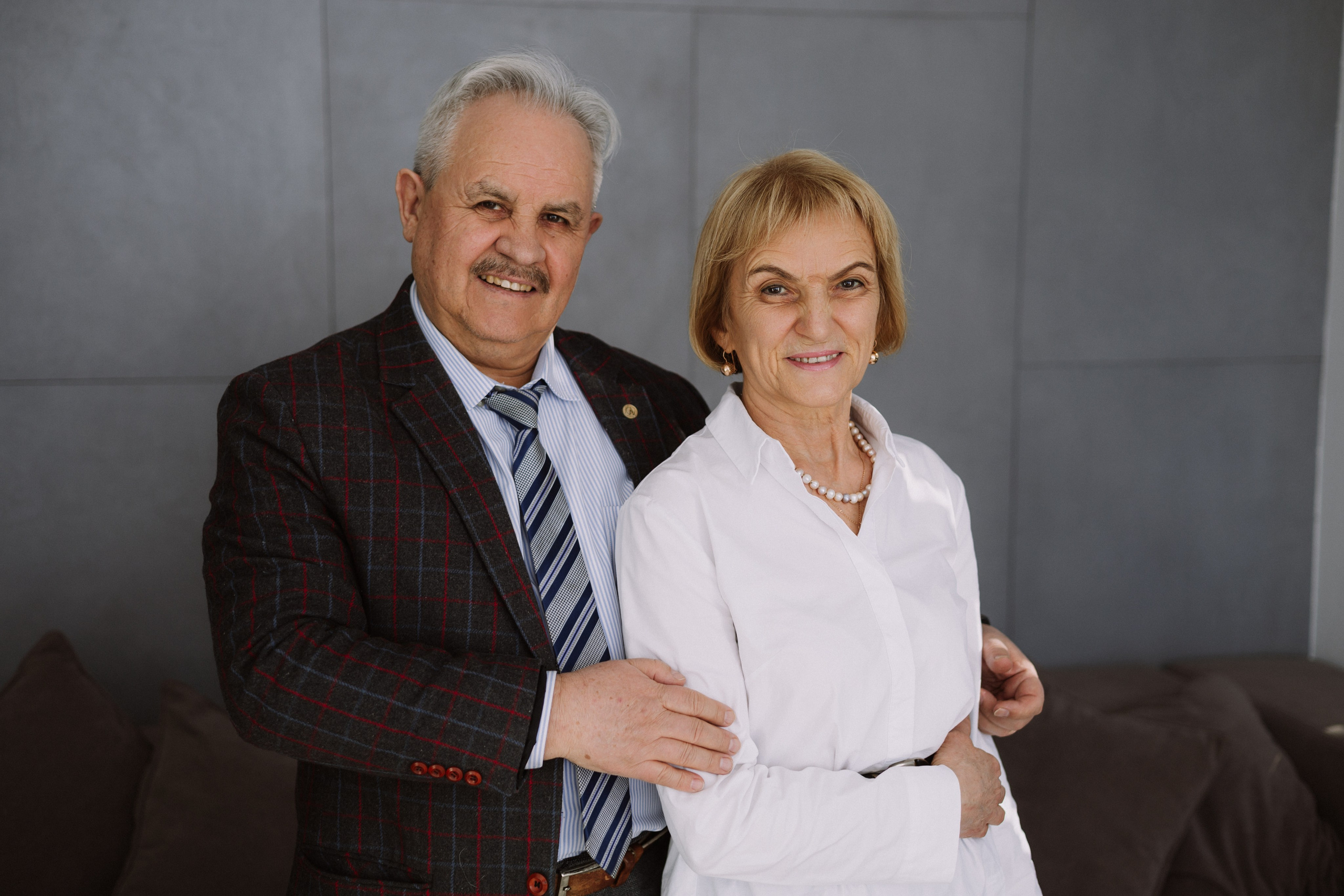 Студийная. Большая семья. Фотограф Уфа Башкирия Мухаметянова Алина. Свадебный семейный портретный