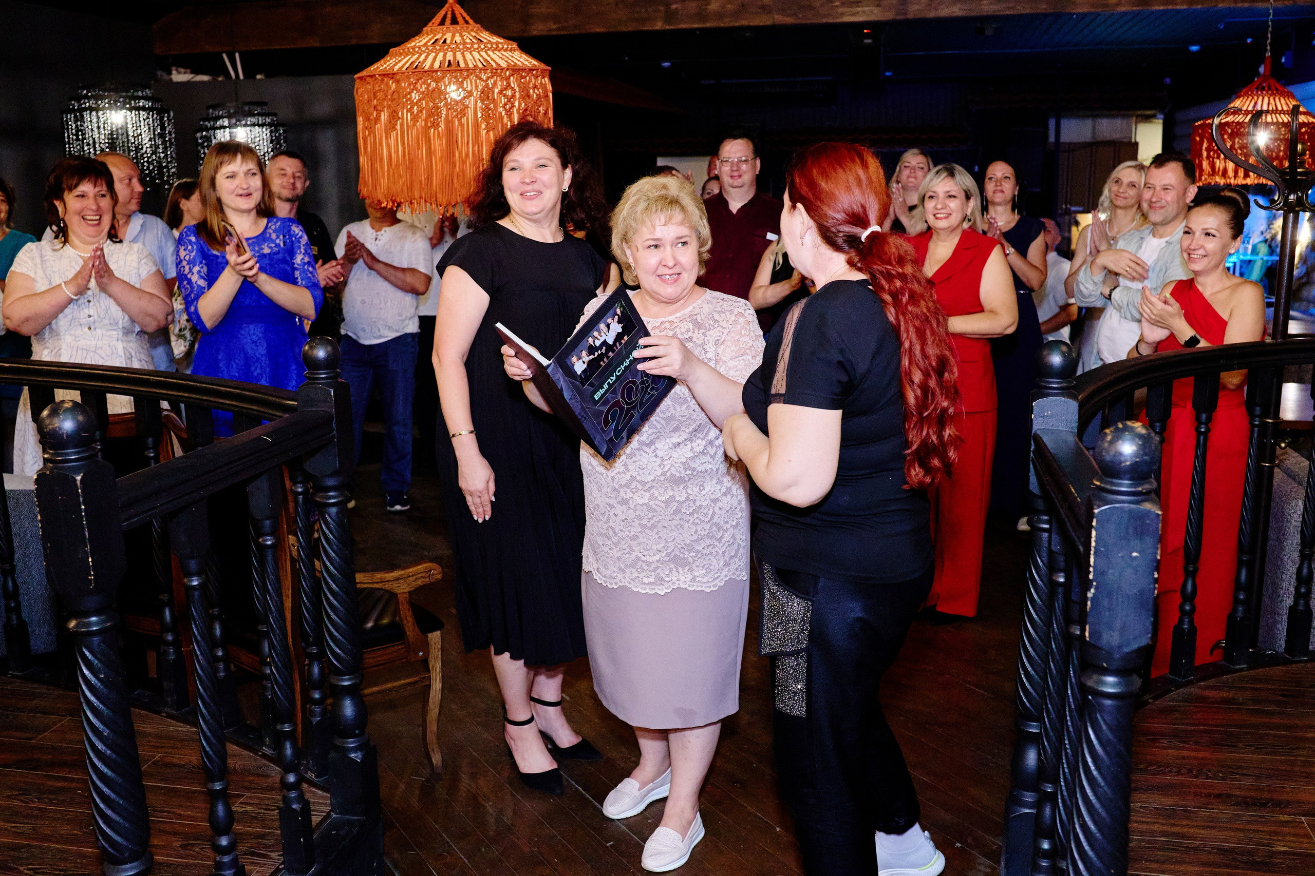 Выпускной 35 Сош. Фотограф Выпускные альбомы Таганрог Сергей Коробченко