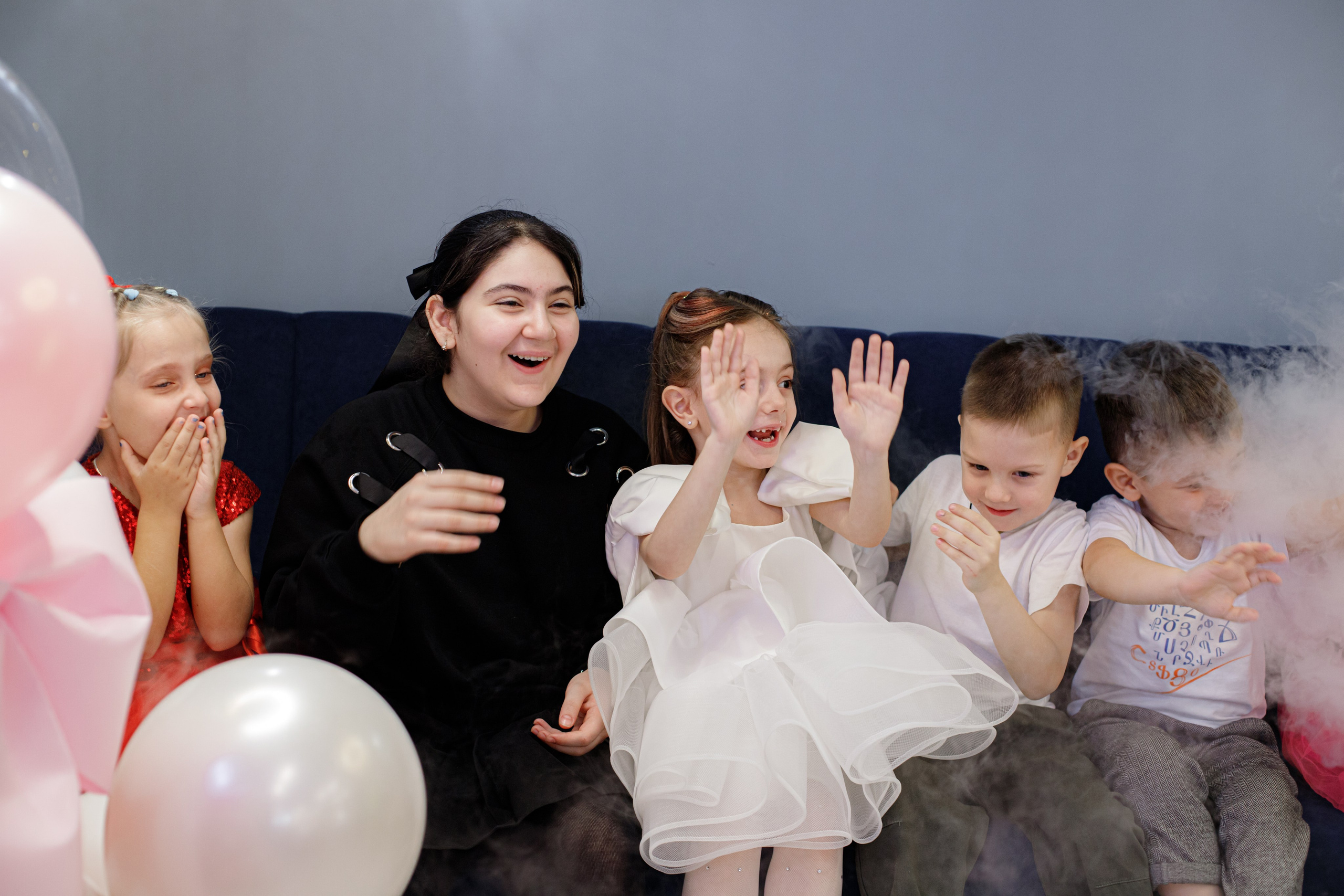 ASIA'S BIRTHDAY PARTY. Photokarish