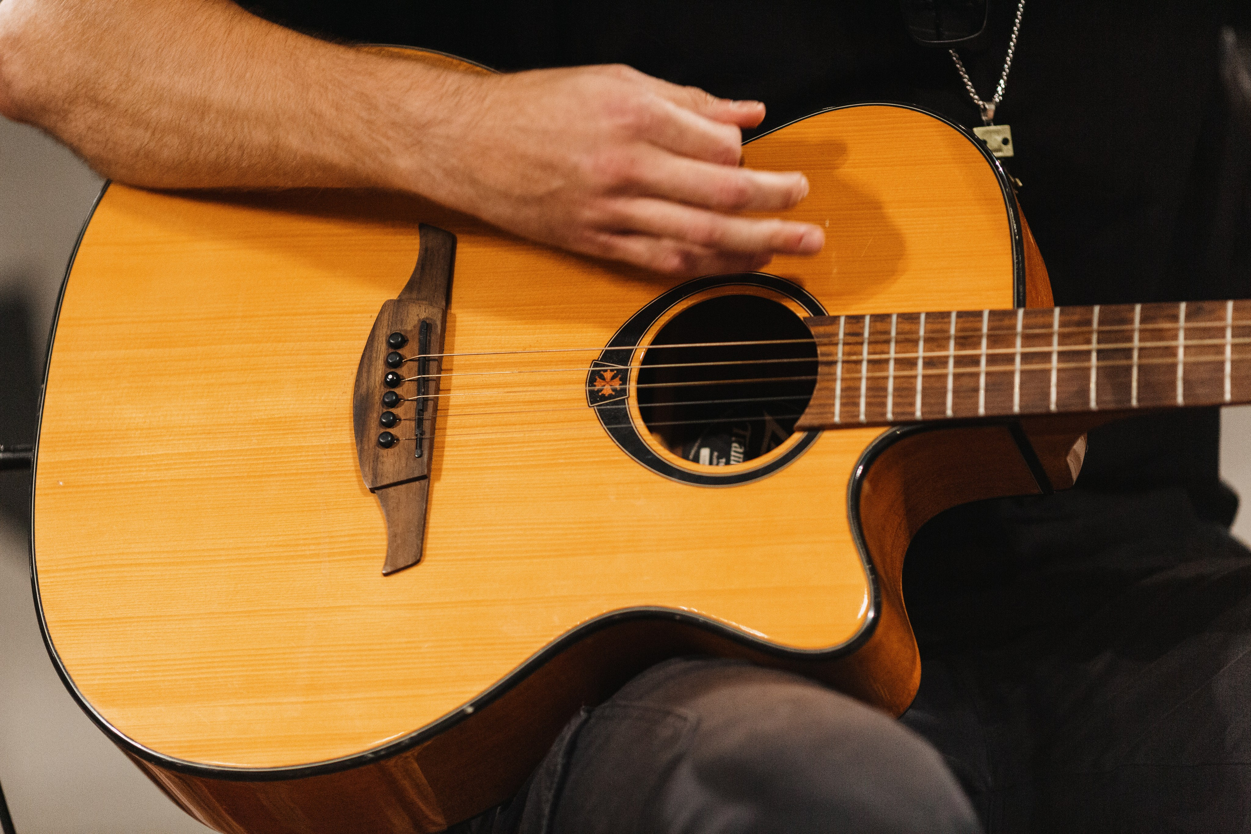 Hills Trio. Главная