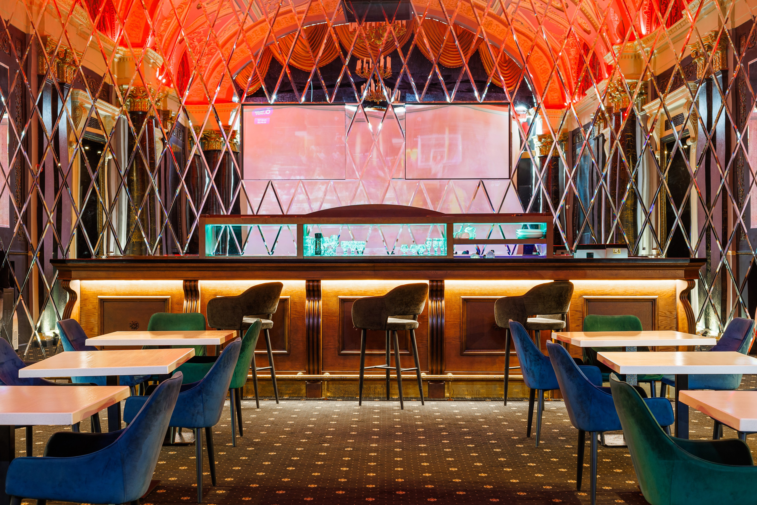 Интерьерная фотосъёмка букмекерской конторы BetBoom