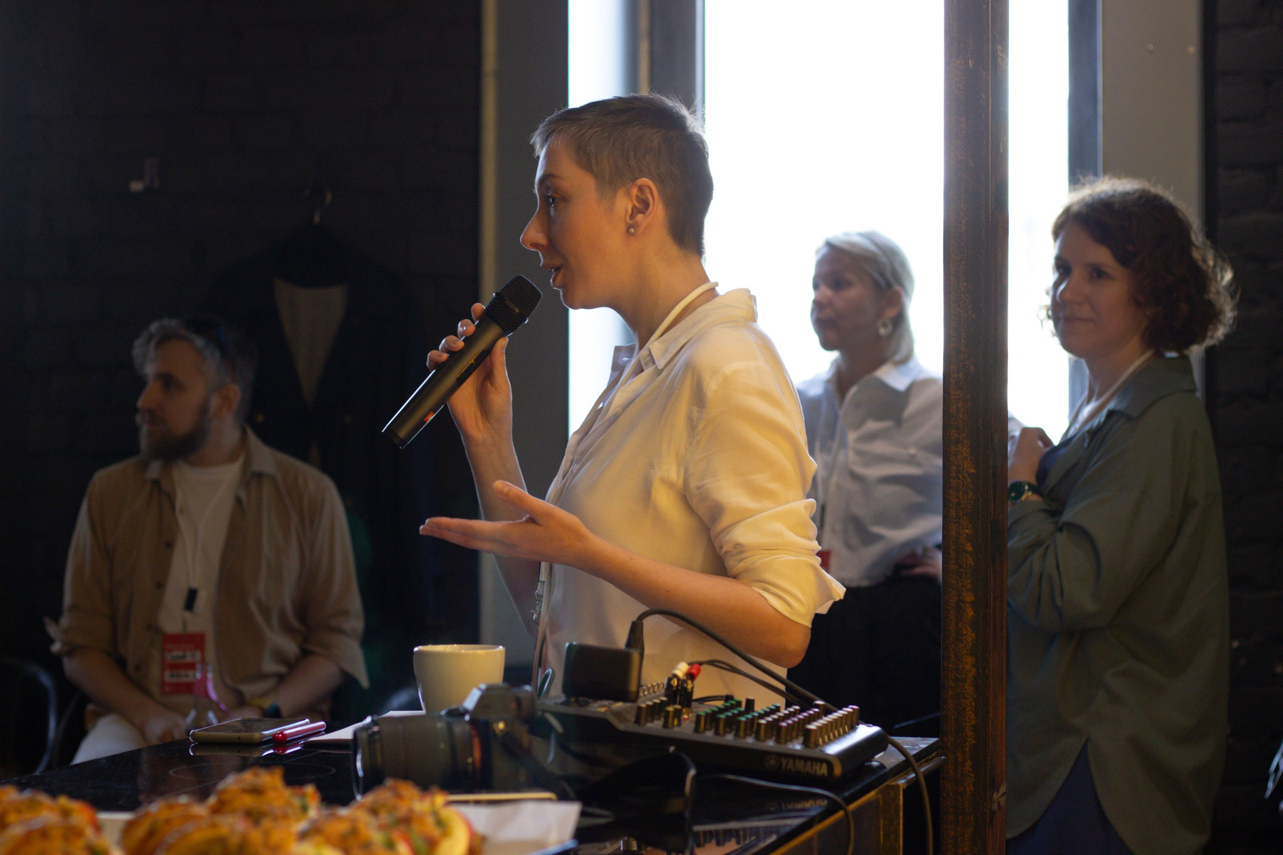 Встреча с блогерами Адвита. Юля Мурашова портретный и документальный фотограф