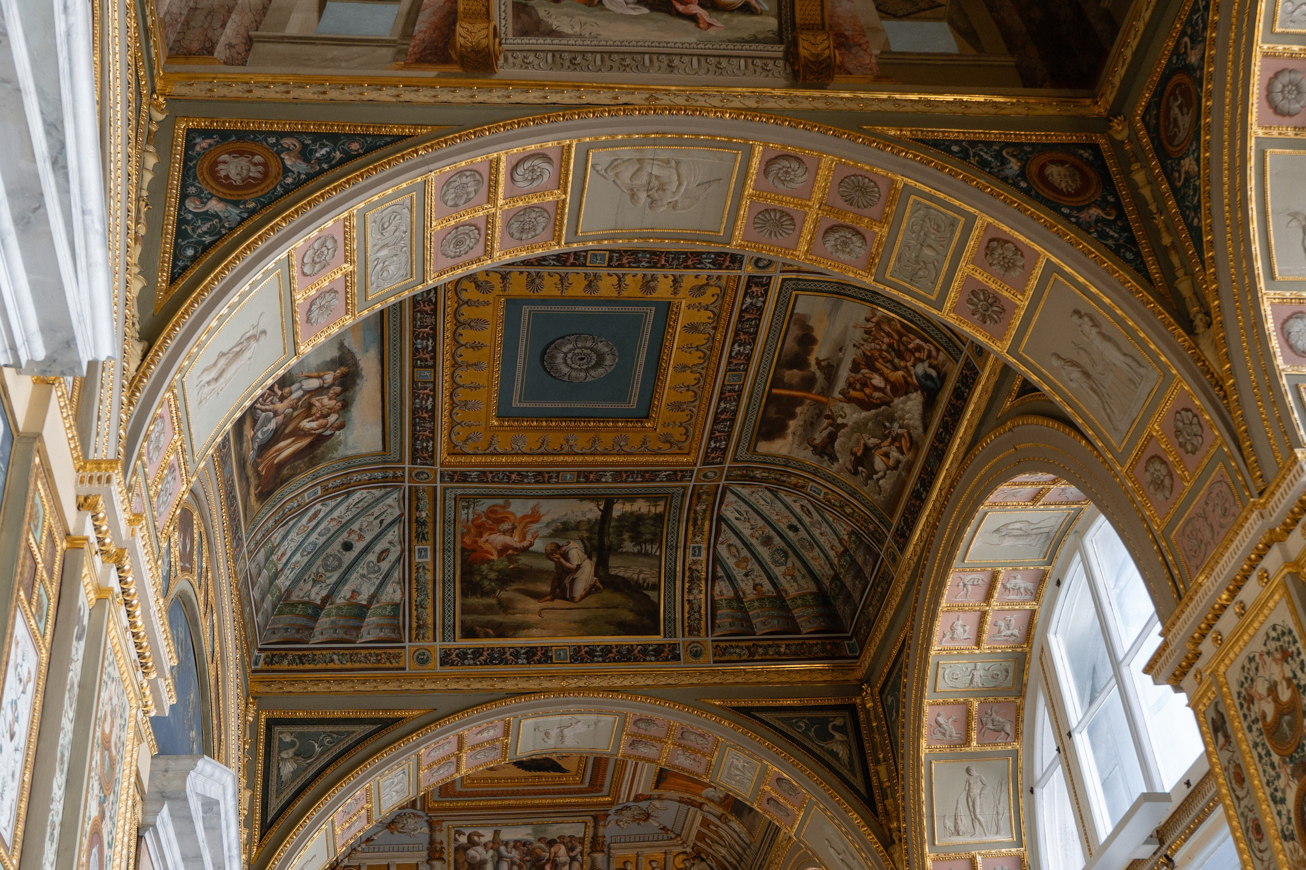 Любовь в Эрмитаже. Свадебный фотограф в Уфе Лилия Сова