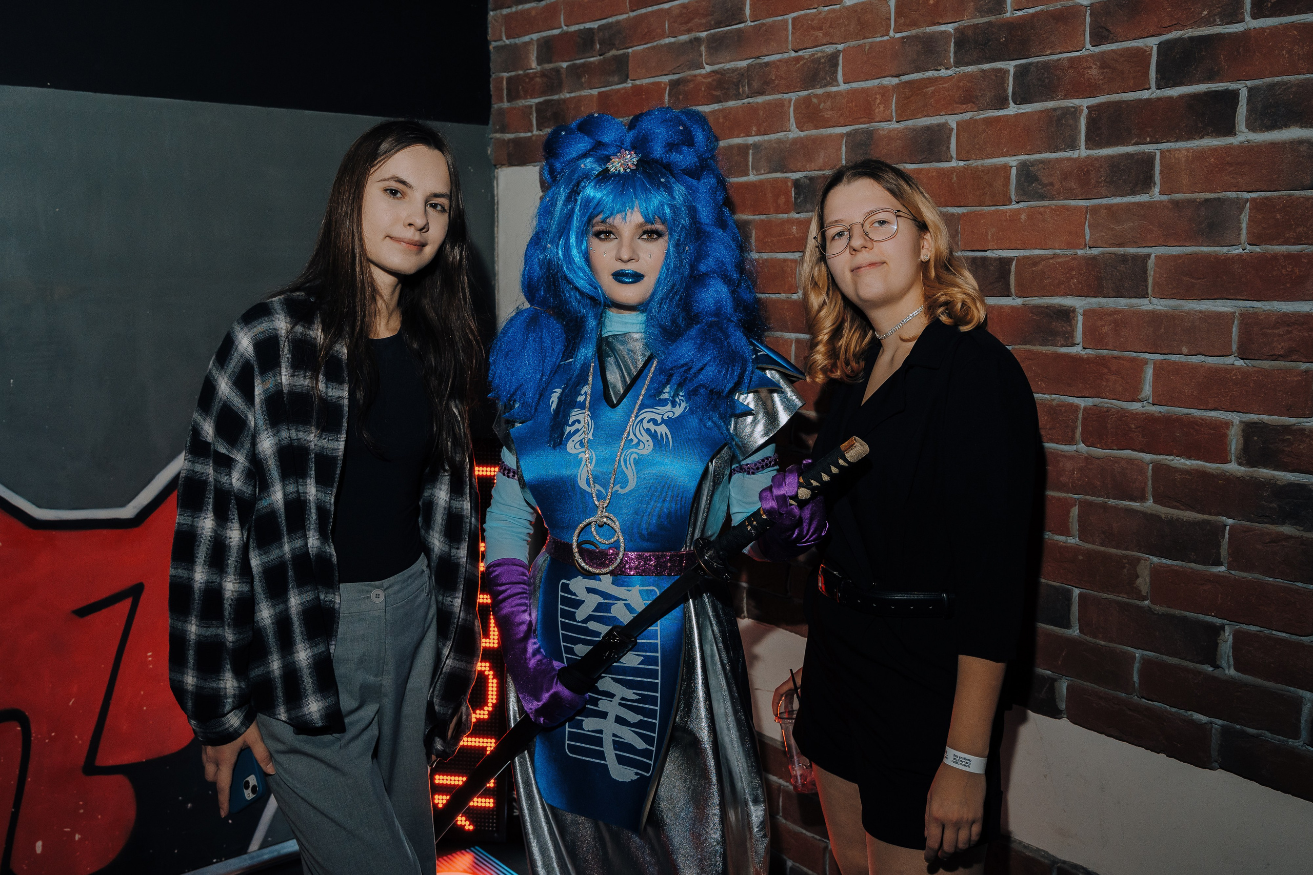 20 ЛЕТ МЕГАПОЛИС ЧЕЛЯБИНСК ХЕДЛАЙНЕР ЕЛКА. Репортажный фотограф Зуев Роман г. Челябинск