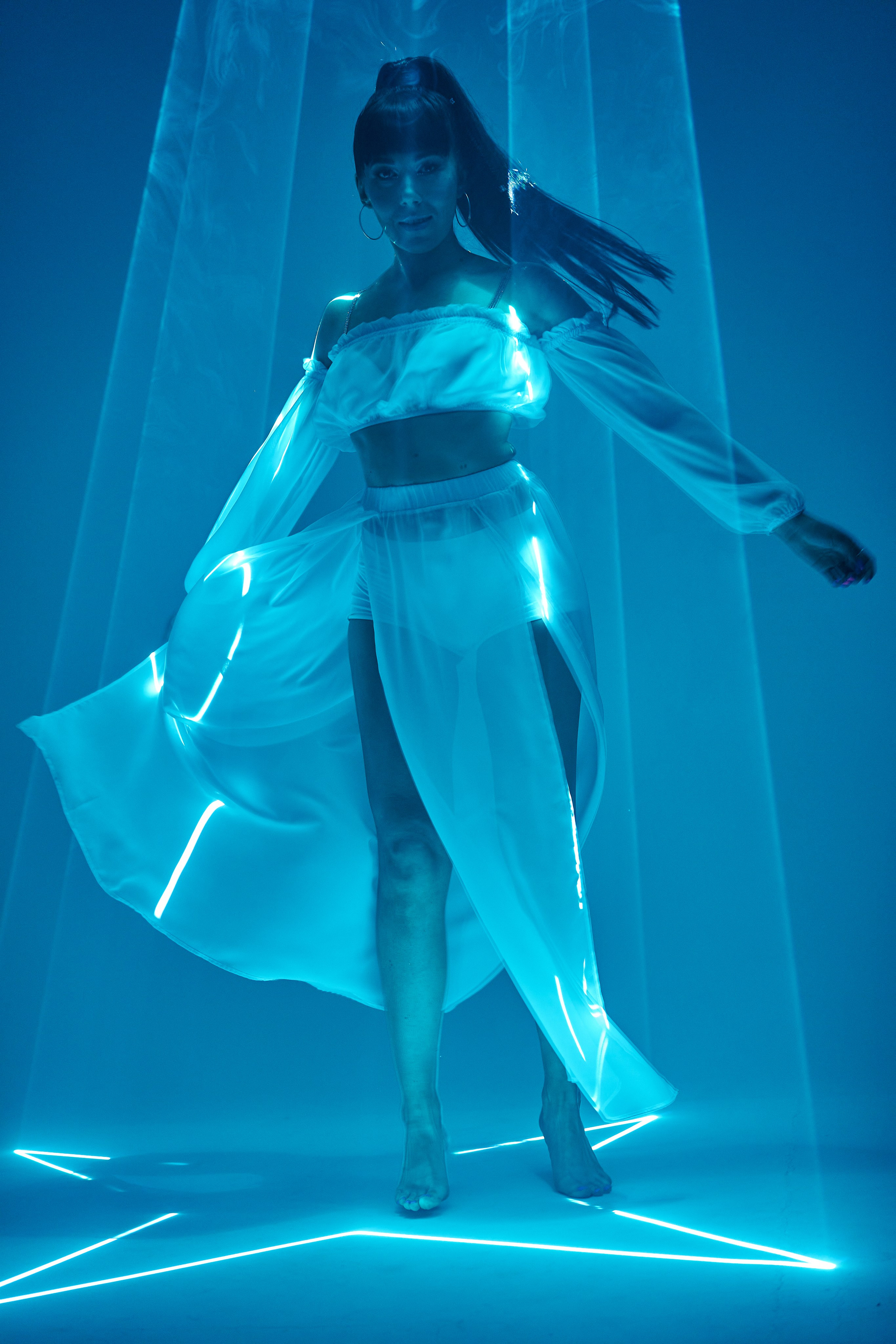 Портретная фотосессия с лазером. Фотограф Екатеринбург Кокшарова Александра