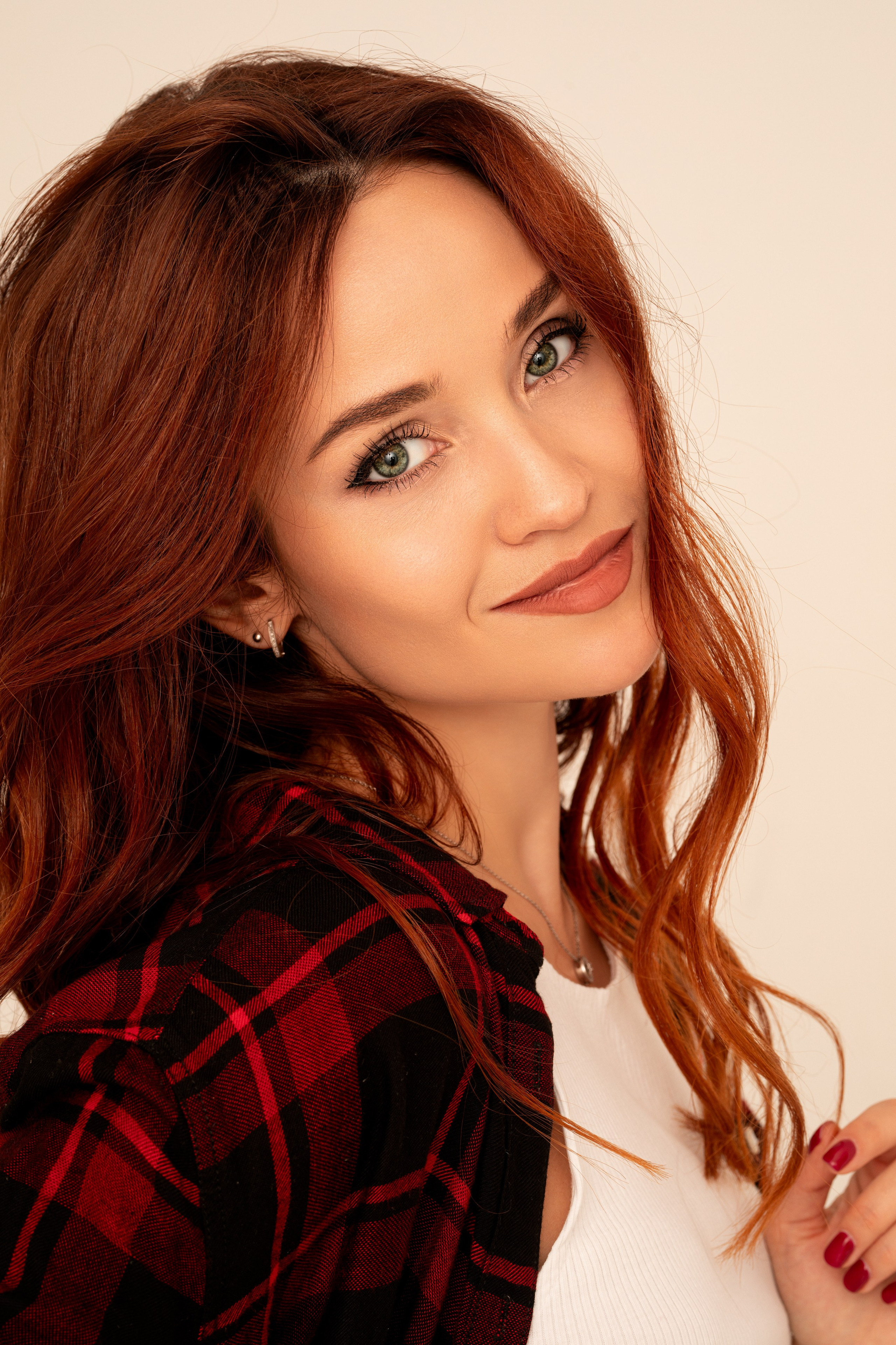 Студийный фотосет с Еленой в интерьере и на циклораме в формате для «себя»