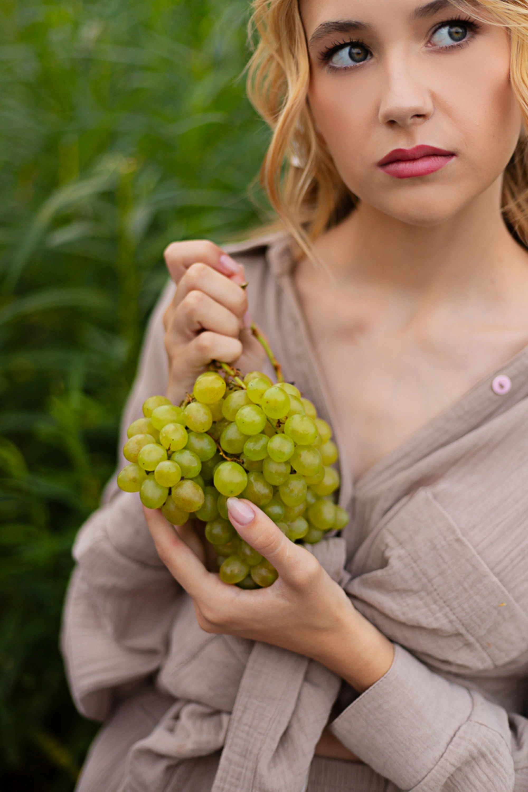 Фотографирую женский портрет в Новосибирске, найду самый лучший взгляд на вас через свой объектив. Фотограф Ольга Баранова