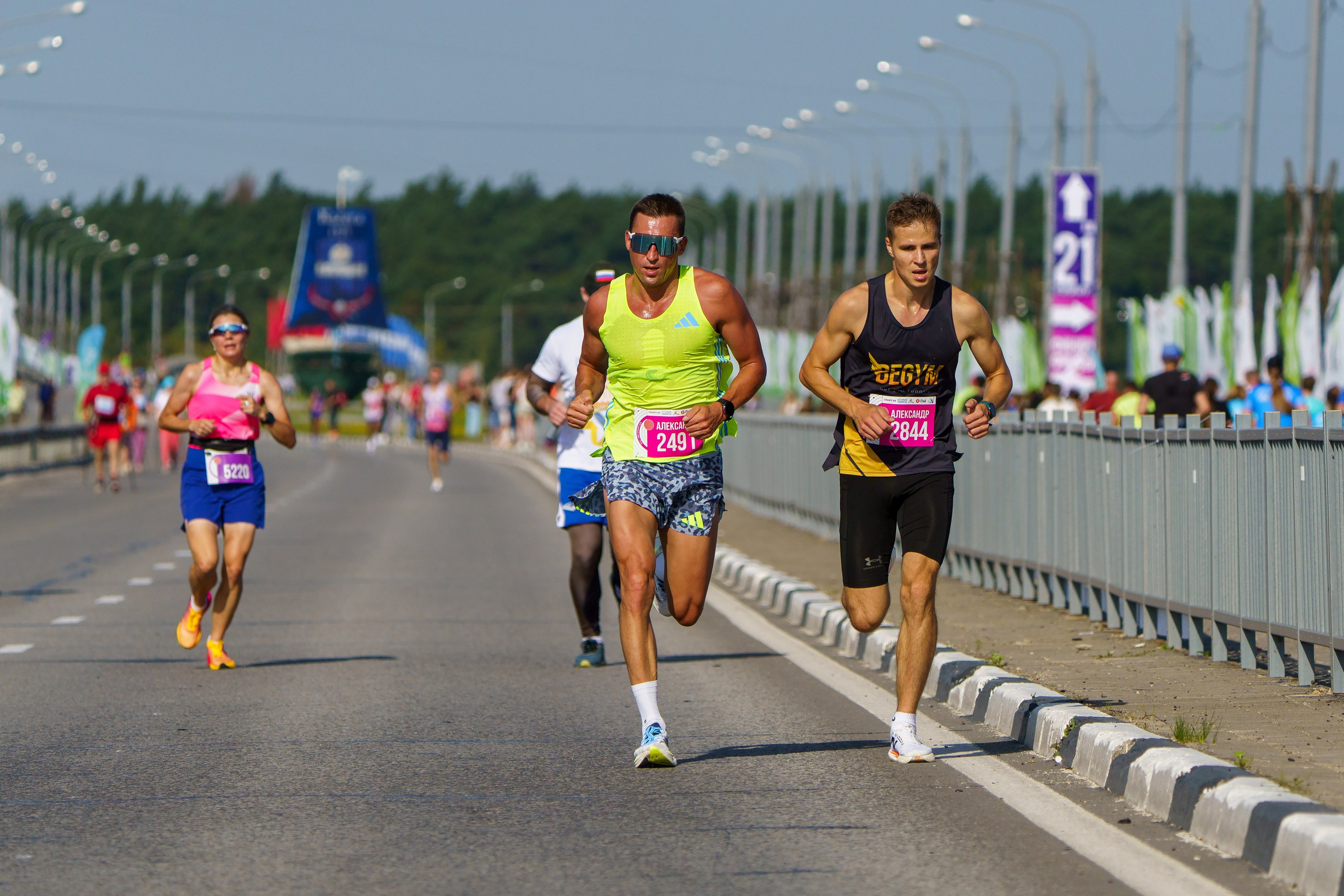 Фотографии Калужский Космический марафон 2025, Взрослые. Фотограф спортивные события, недвижимость, турбизнес