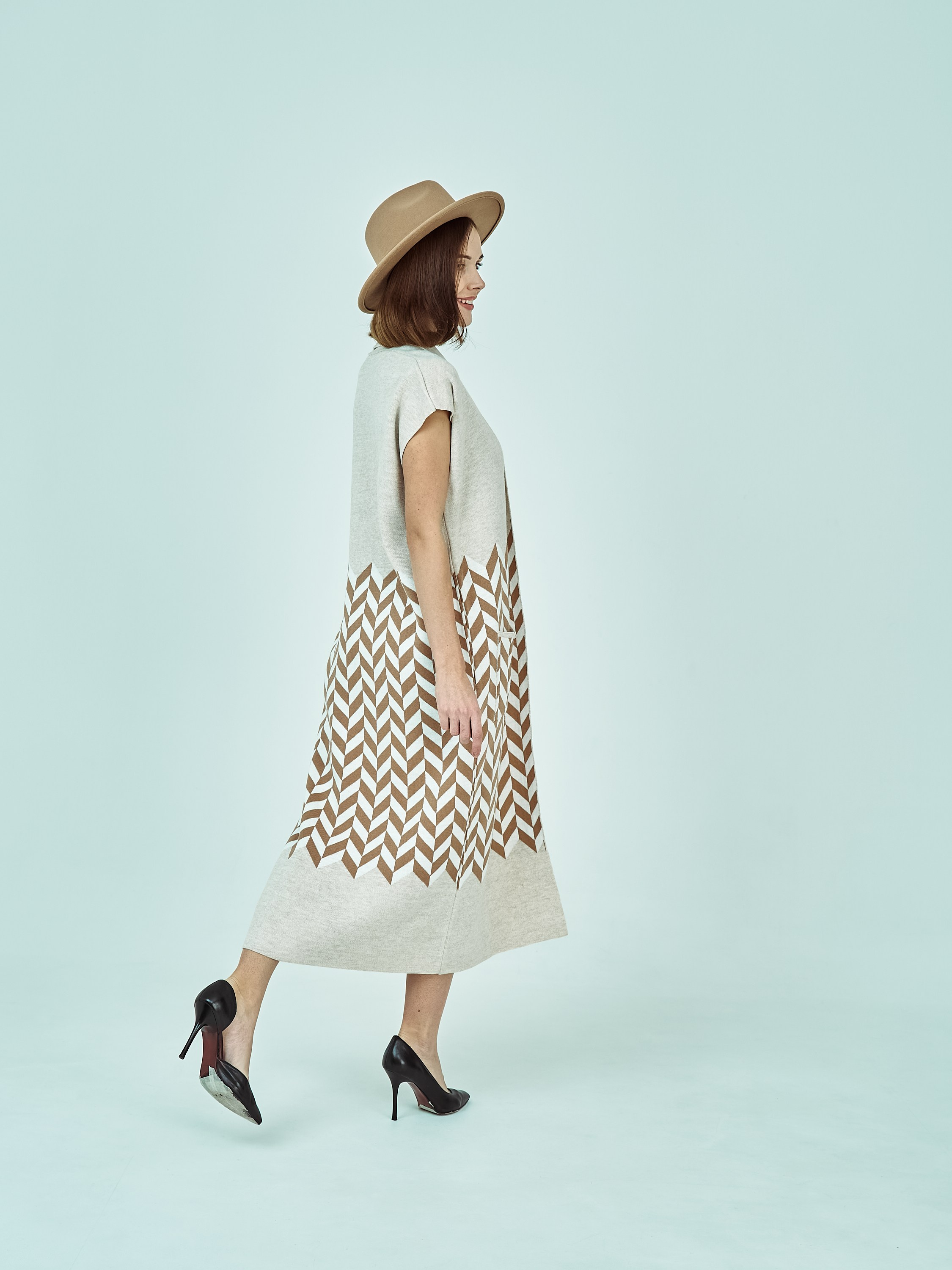 Модельная фотосъёмка кардиганов для Wildberries