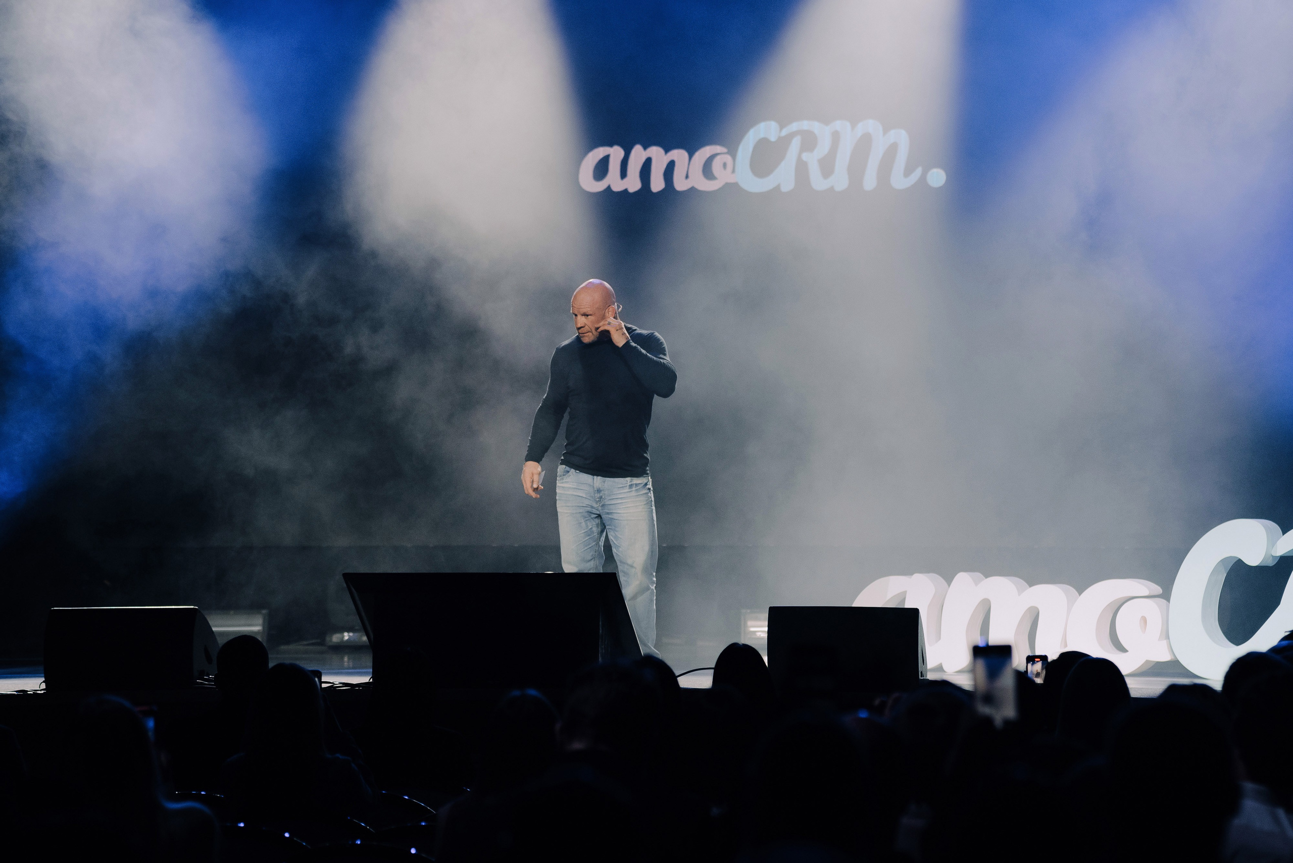 КОНФЕРЕНЦИЯ AMO CRM SIPUNI. Репортажный фотограф Зуев Роман г. Челябинск