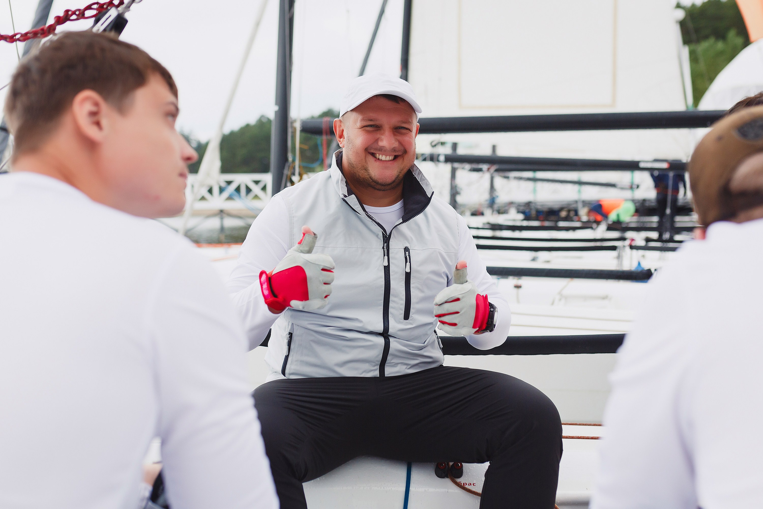 ЯХТИНГ. Roman Photo