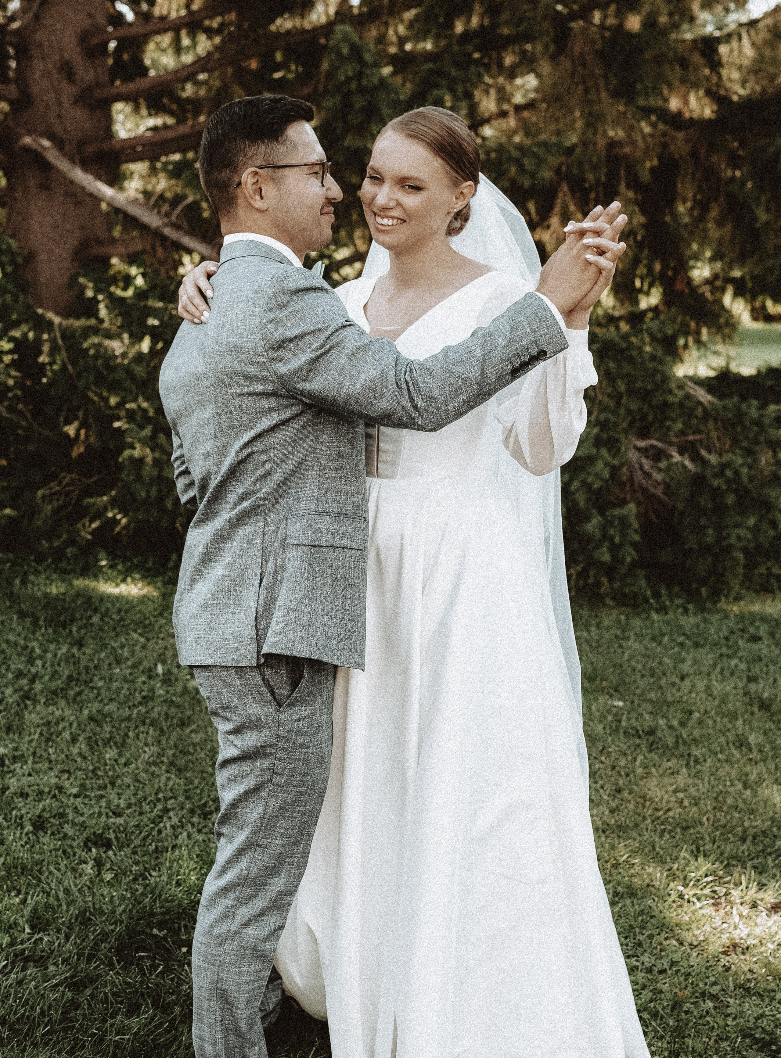 Свадьба в ботаническом саду в новосибирске. Семейный и свадебный фотограф в Новосибирске Иванова Яна