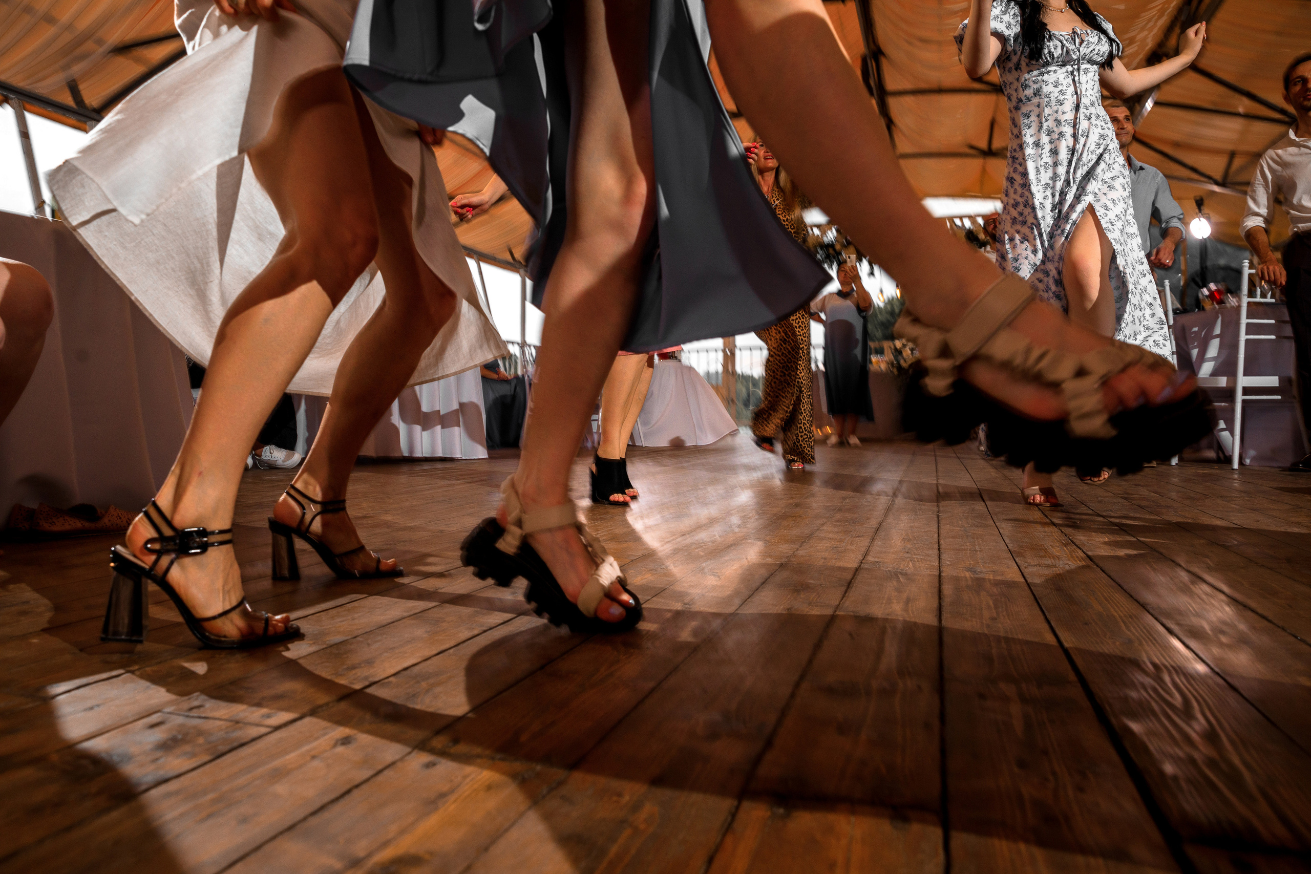 Александр и Ирина — свадебный отчет. Фотограф в Саратове — Свадьба, выпускной, заказать 89376325252