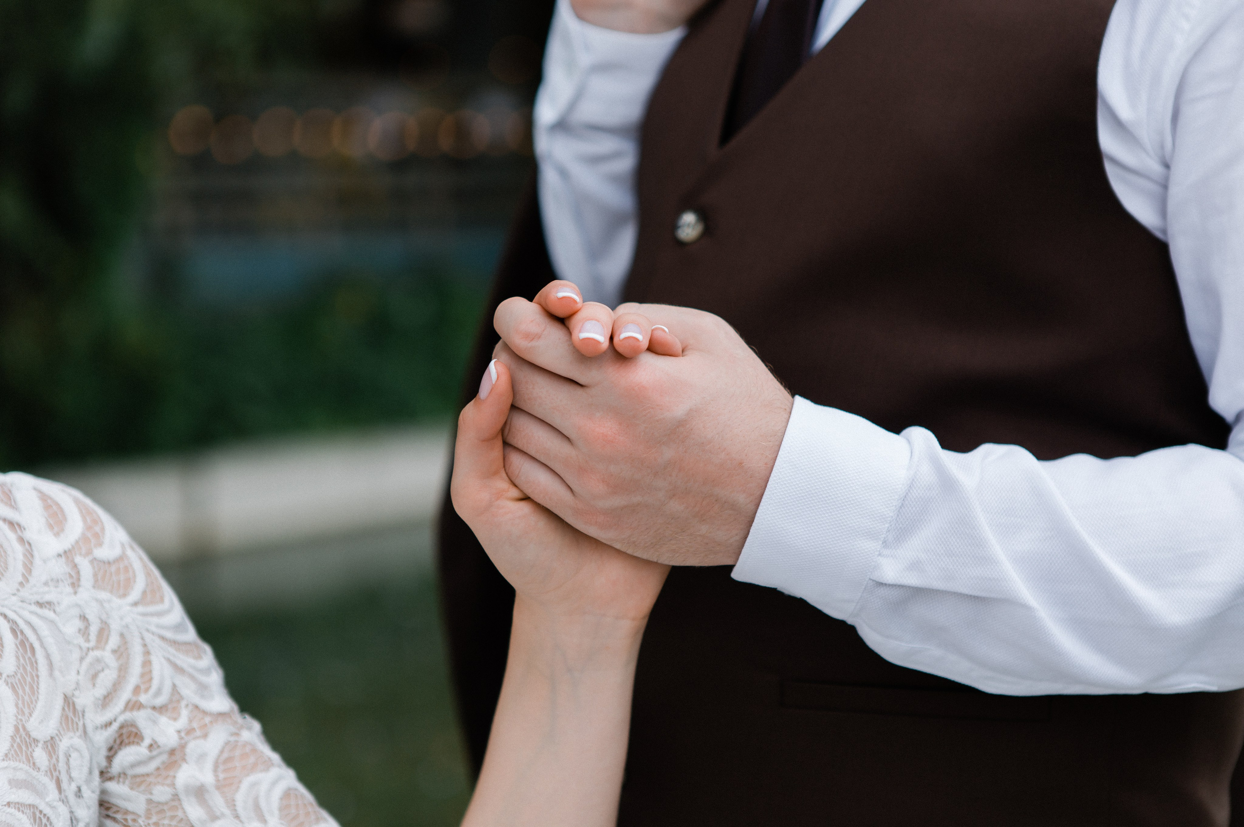 Свадебная фотосессия Сергея и Елены. Наш свадебный день. Видеосъемка и фотосъемка свадеб. Фотограф и оператор на свадьбу. Видеосъемка подкастов, собственная видео-фотостудии. Предметная фотосъемка