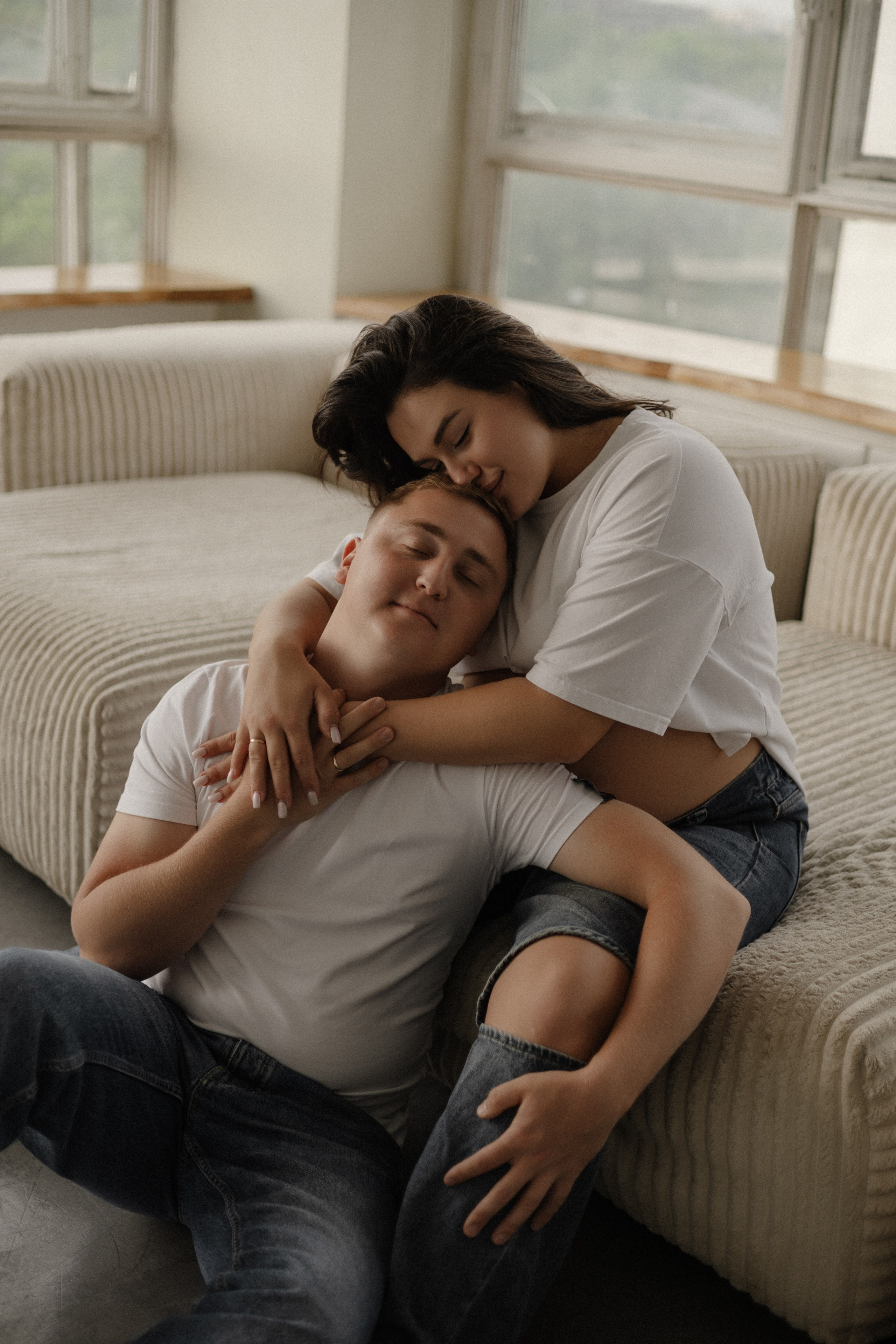 Екатерина и Артем фотосессия в студии. Свадебный и портретный фотограф в Москве Анастасия Масюк