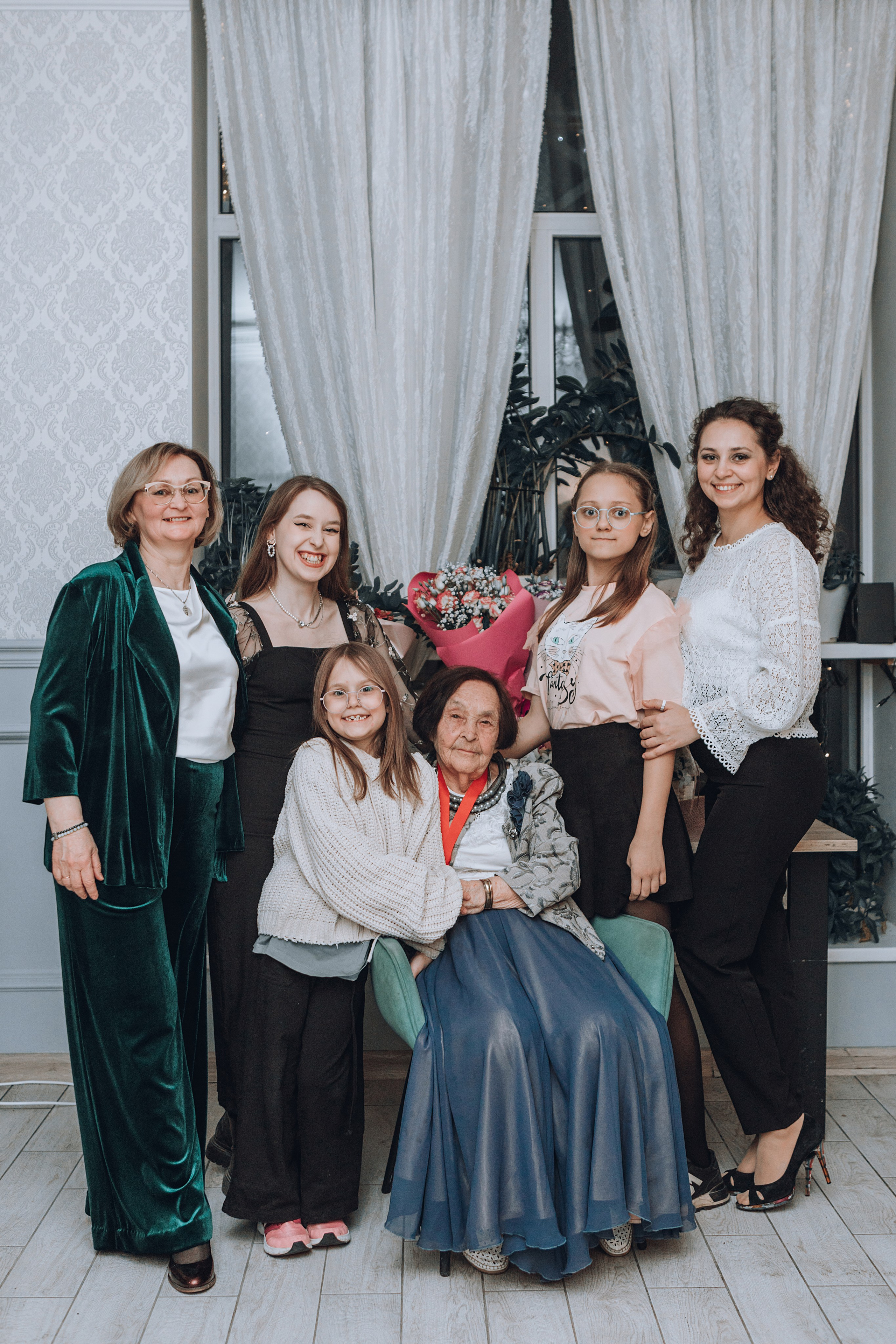 90-летний юбилей Сары Вагаповны. Фотограф в Санкт — Петербурге Анна Конофало