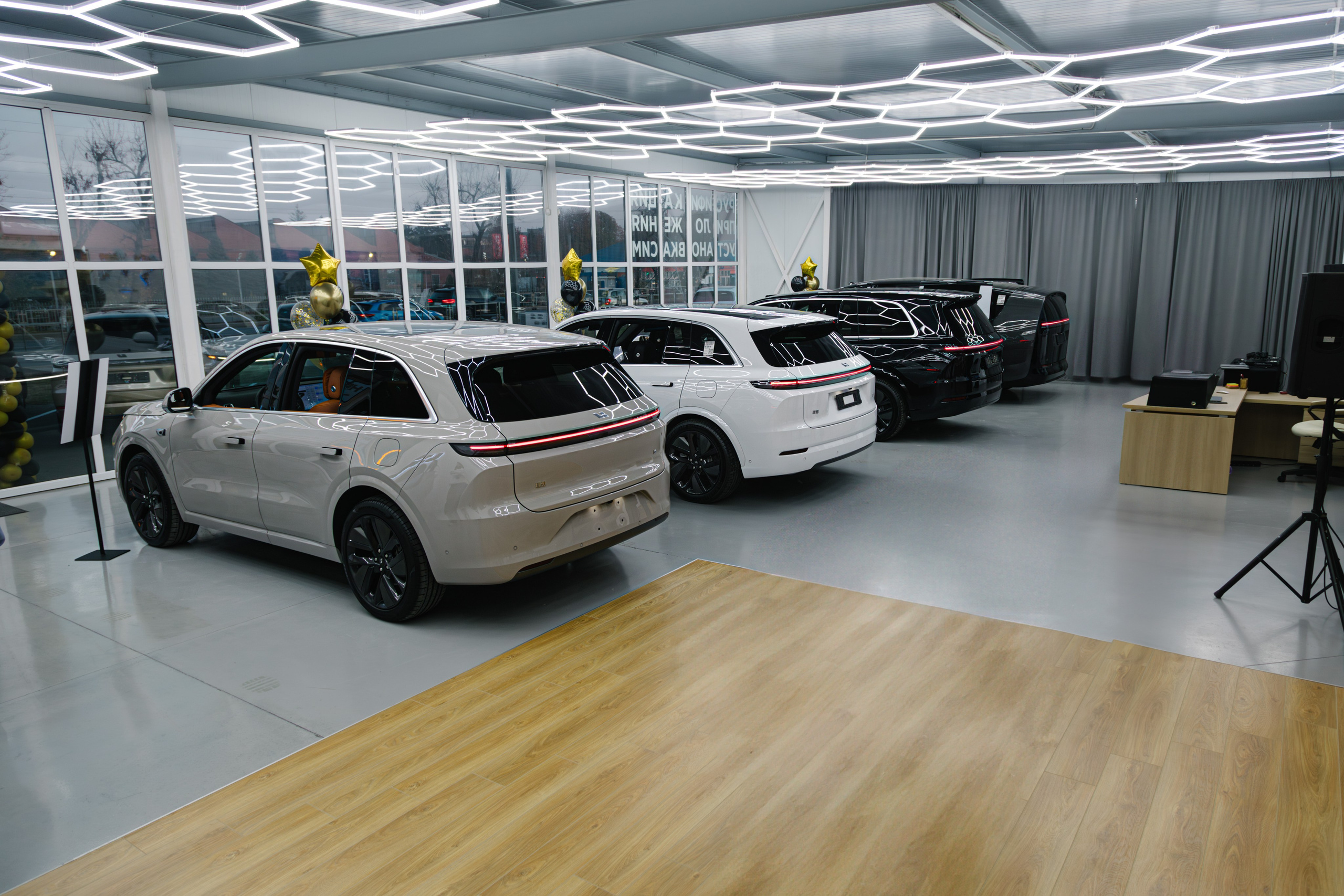 Открытие автосалона Li Auto. Артур Иликчян — Wedding & Event фотограф в Краснодаре