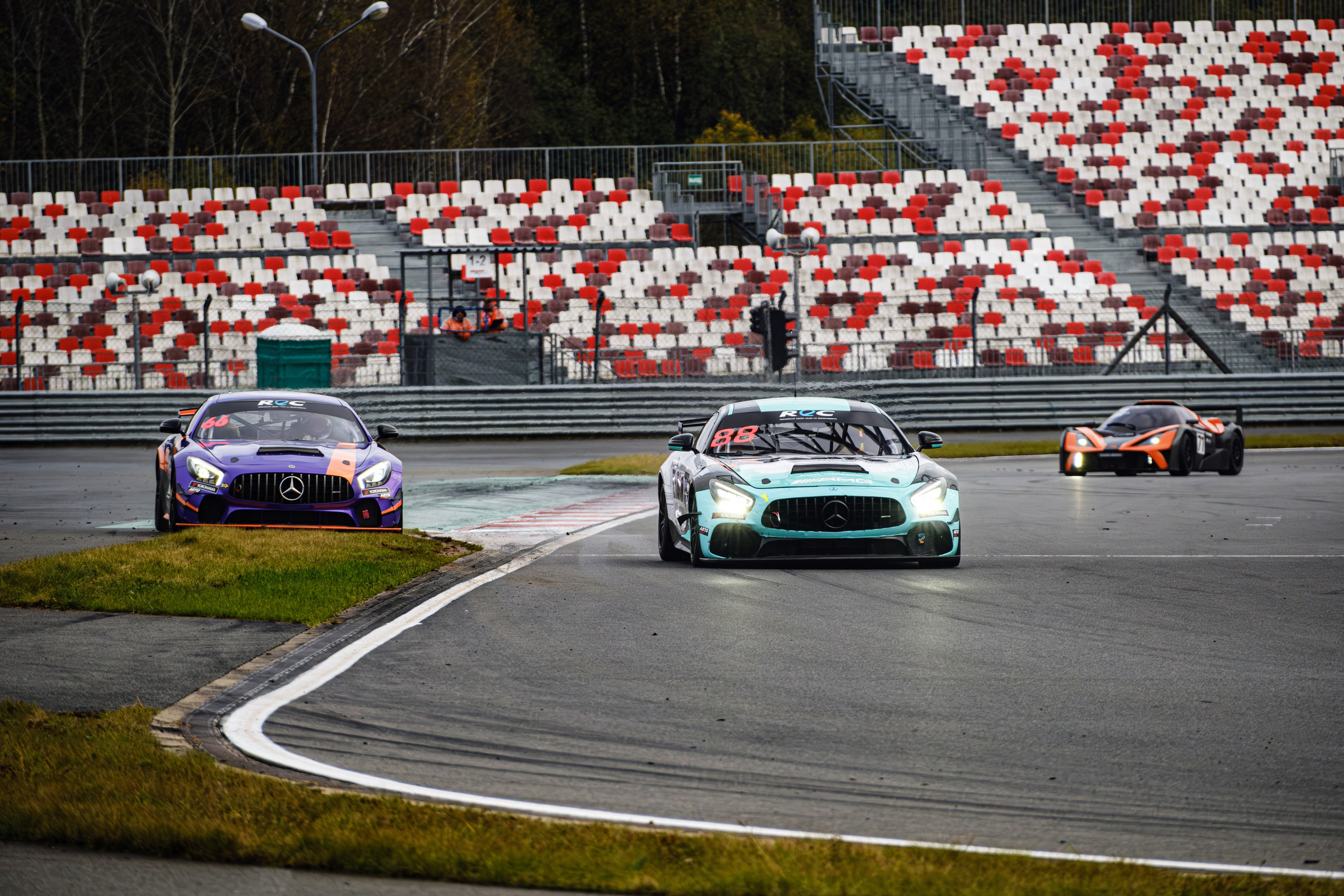 Российская серия гонок на выносливость. Авто и мотоспорт — фотограф Антон Медведев iCoguar