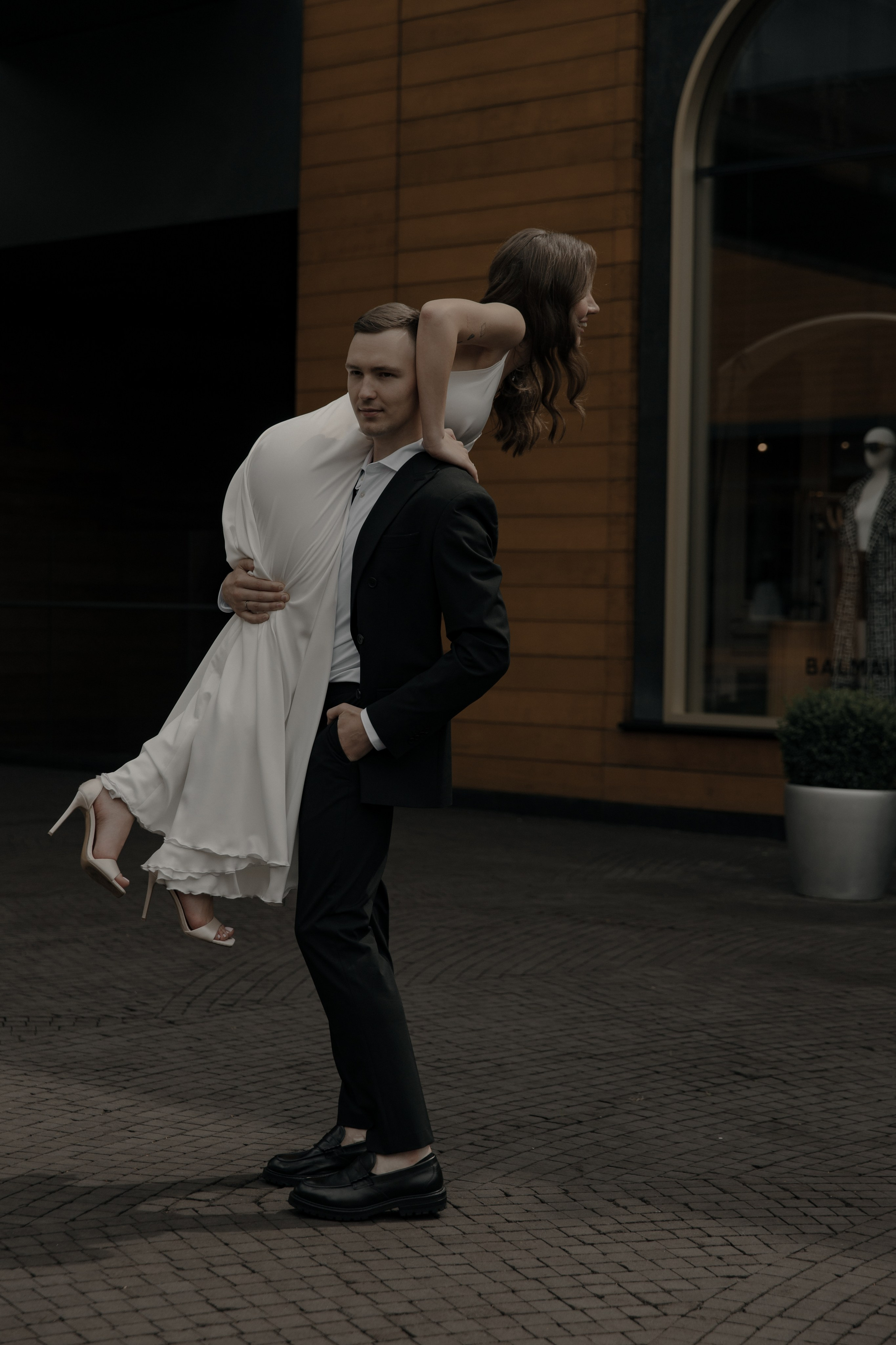 23.07.2024. RETOUCH-HOUSE